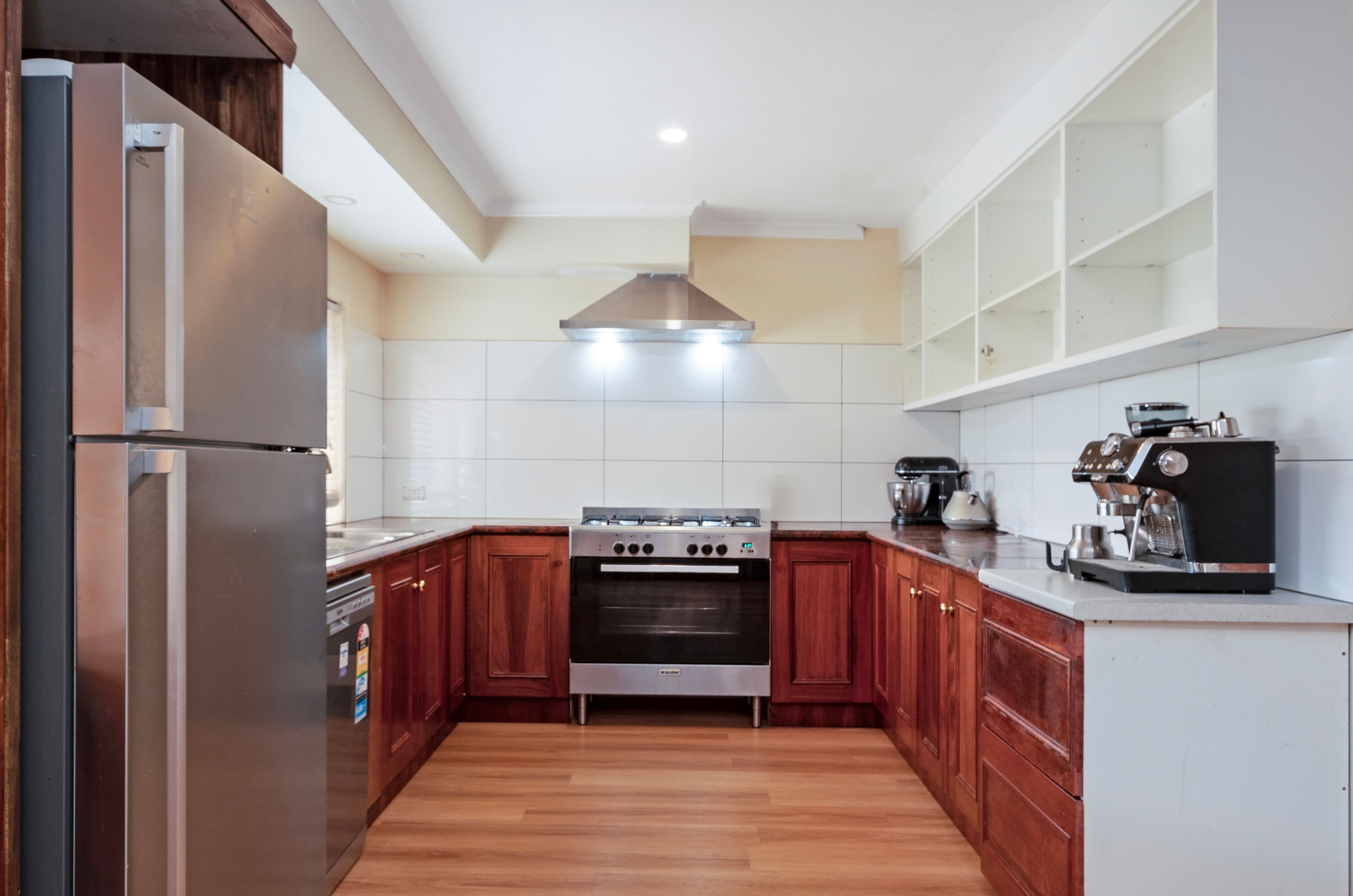 6 Owen Street, Warrnambool VIC 3280, Warrnambool - Thumbnail 2