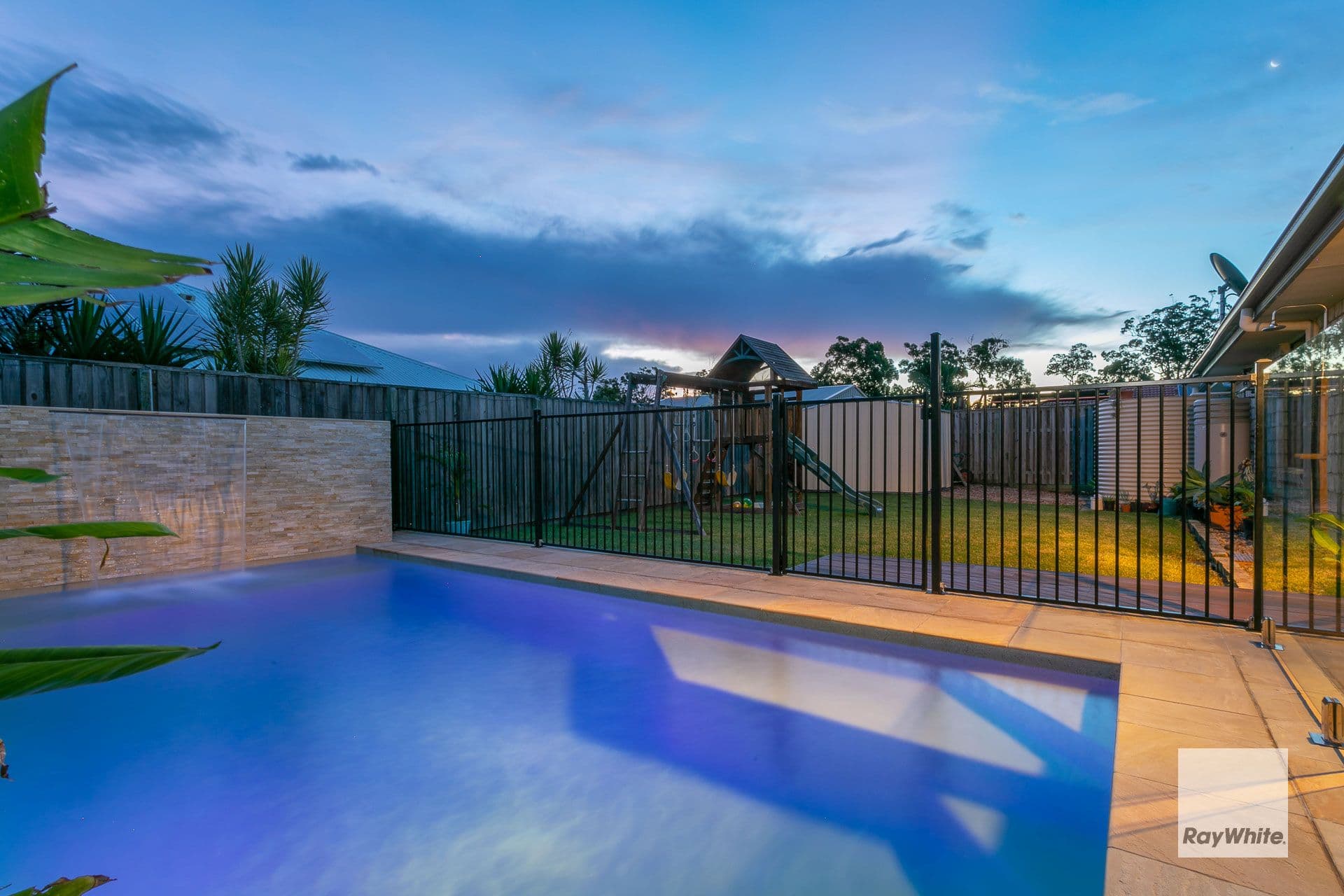 18 Sapium Road, Redland Bay QLD 4165, Redland Bay - Thumbnail 4