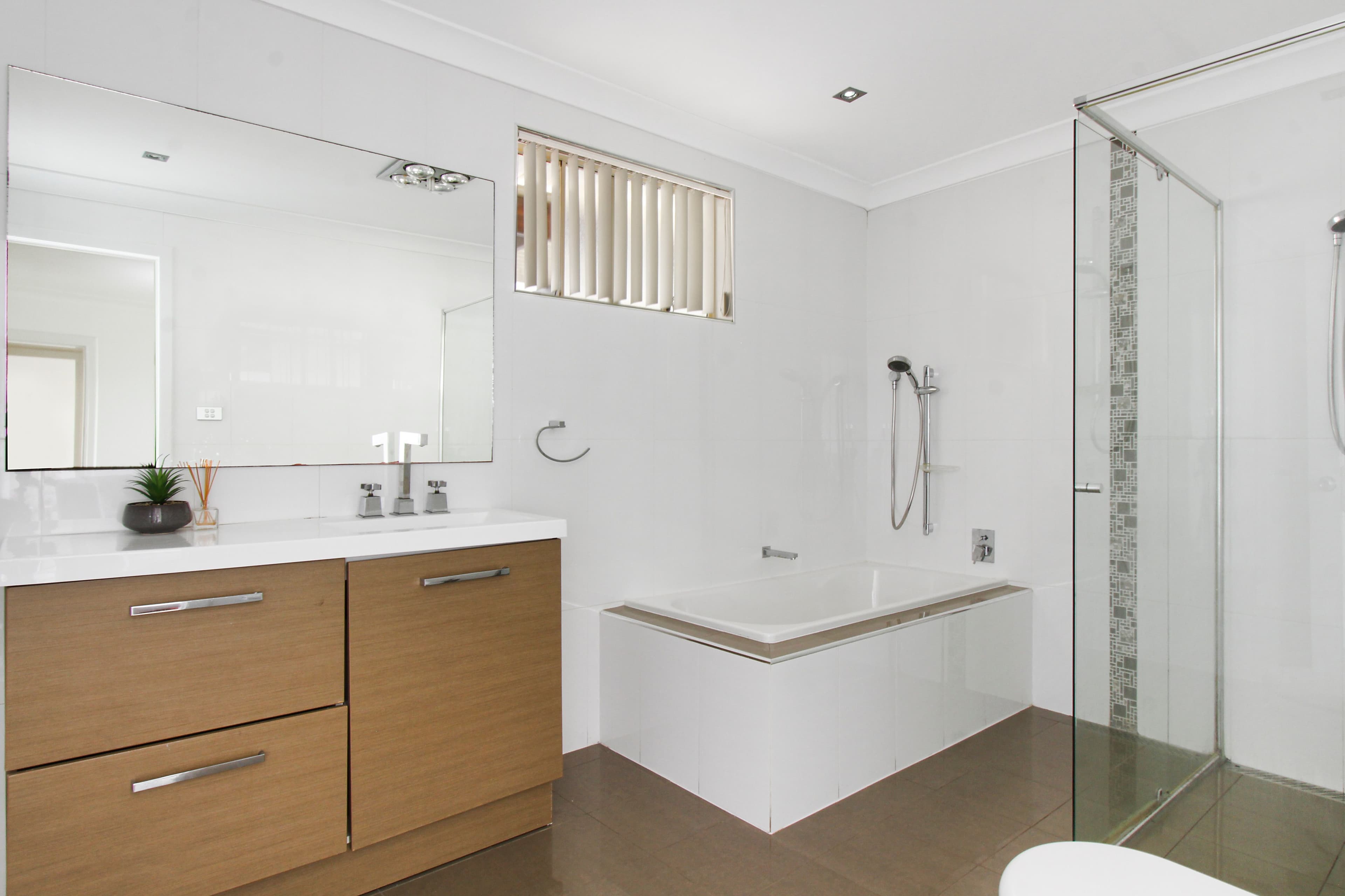 8 & 8a Lawford Street, Fairfield West NSW 2165, Fairfield West - Thumbnail 3