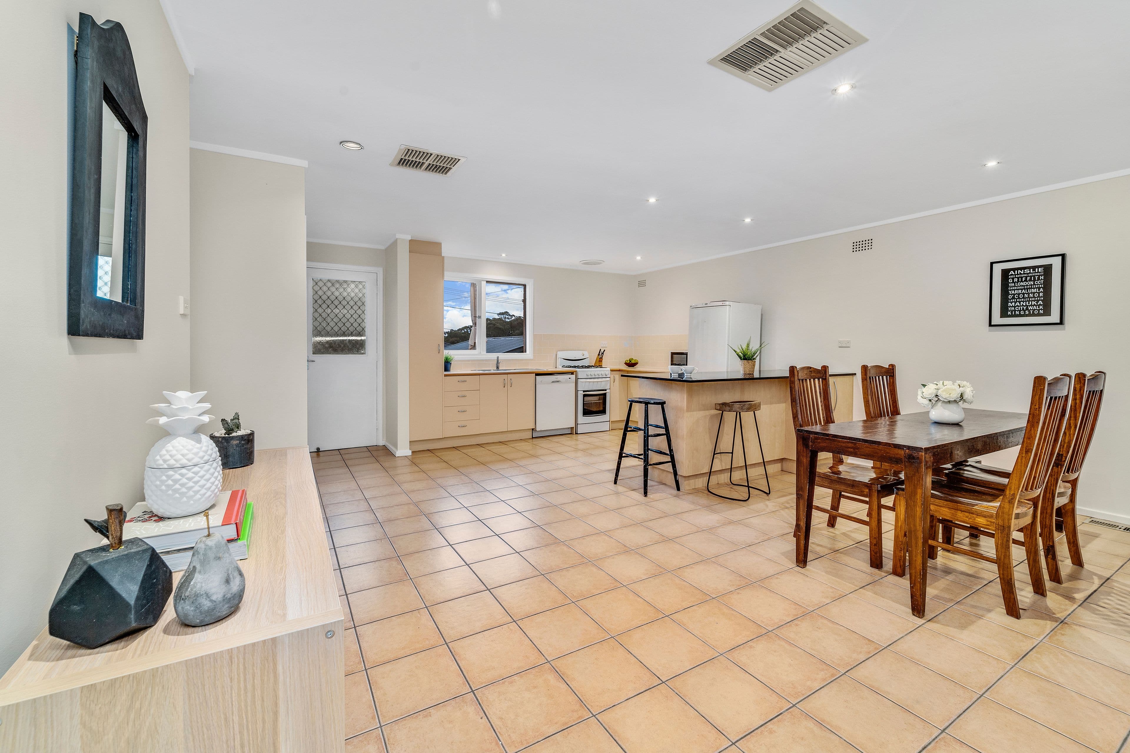 12 Ayers Place, Curtin ACT 2605, Curtin - Thumbnail 4