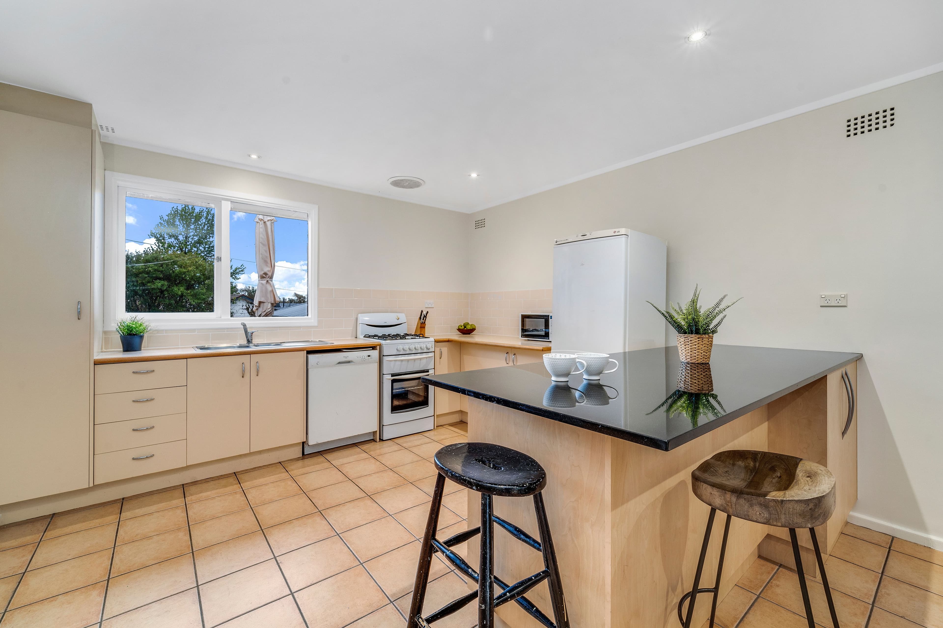 12 Ayers Place, Curtin ACT 2605, Curtin - Thumbnail 5