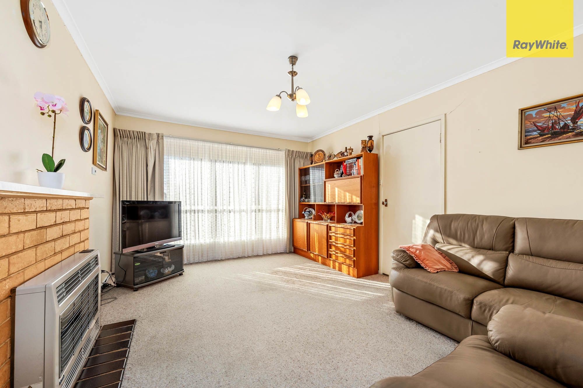 14 Stradbroke Drive, St Albans VIC 3021, St Albans - Image 1