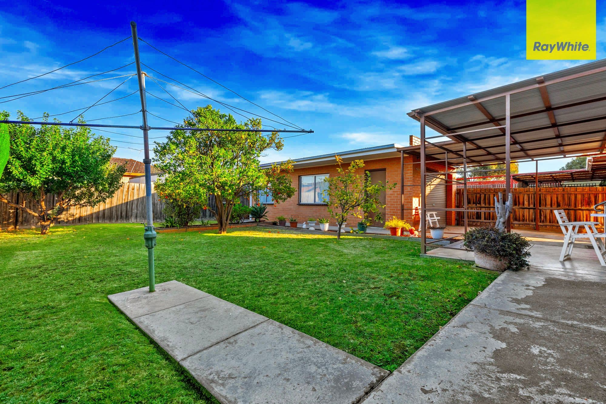 14 Stradbroke Drive, St Albans VIC 3021, St Albans - Thumbnail 4