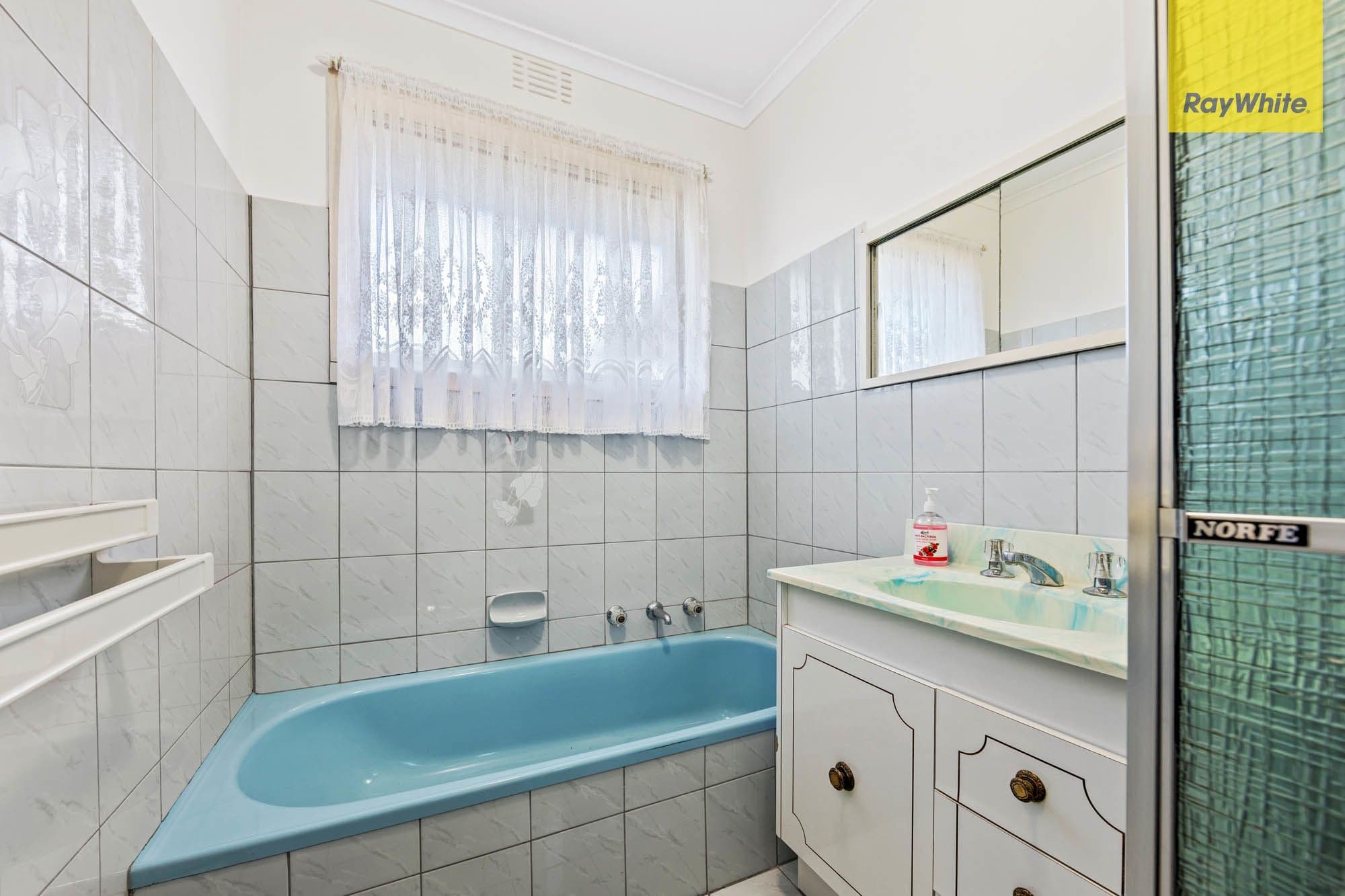 14 Stradbroke Drive, St Albans VIC 3021, St Albans - Thumbnail 8