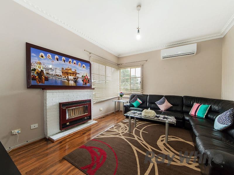 61 Arthur Street, St Albans VIC 3021, St Albans - Thumbnail 2