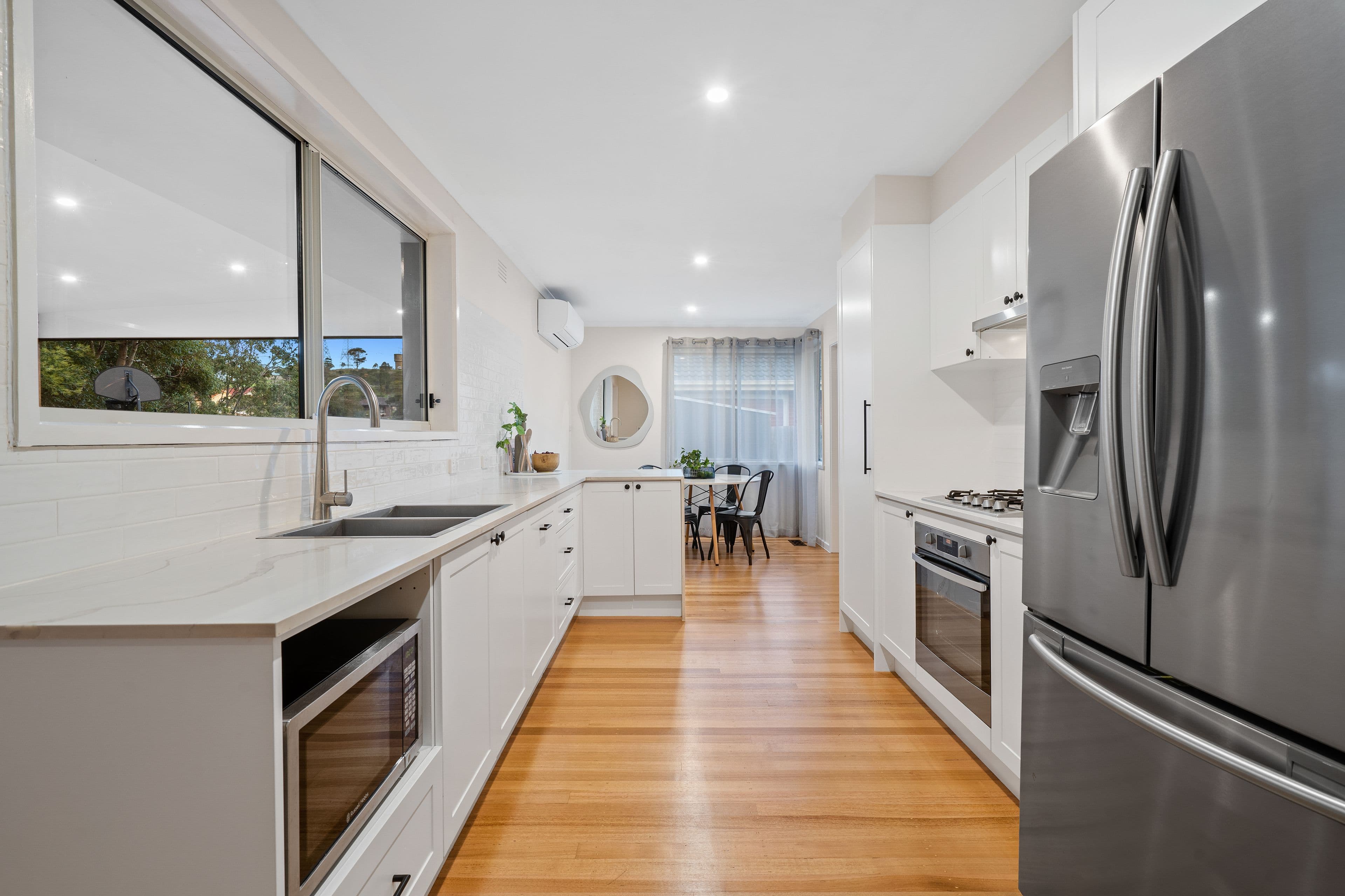 24 Glenn Crescent, Bundoora VIC 3083, Bundoora - Thumbnail 3