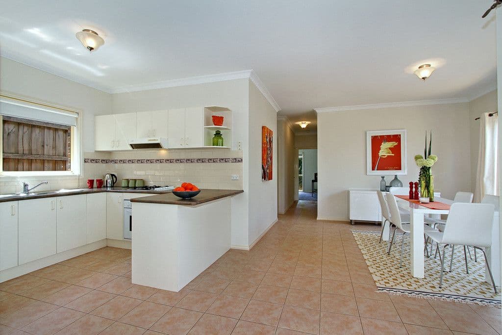 8 ROSEWOOD Place, CHIRNSIDE PARK VIC 3116, Chirnside Park - Thumbnail 3