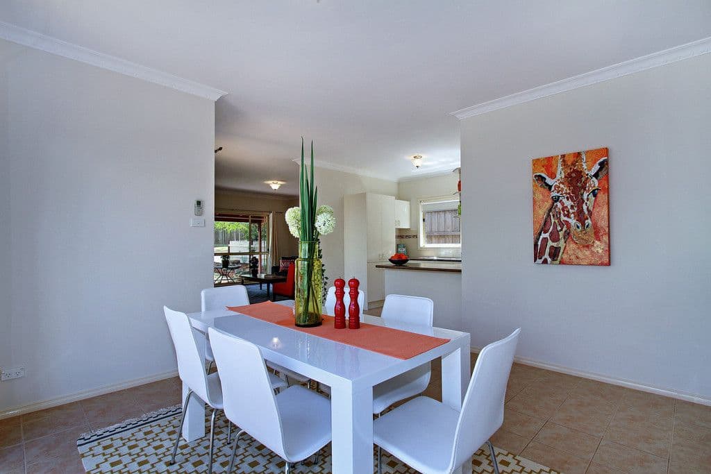 8 ROSEWOOD Place, CHIRNSIDE PARK VIC 3116, Chirnside Park - Thumbnail 5