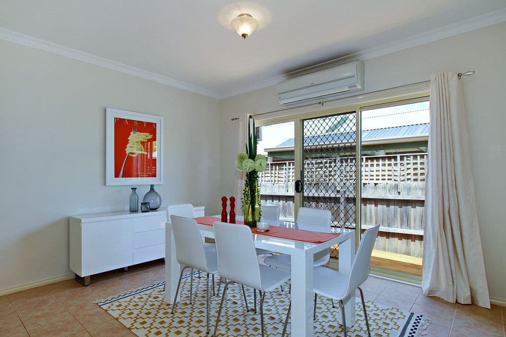 8 ROSEWOOD Place, CHIRNSIDE PARK VIC 3116, Chirnside Park - Thumbnail 8