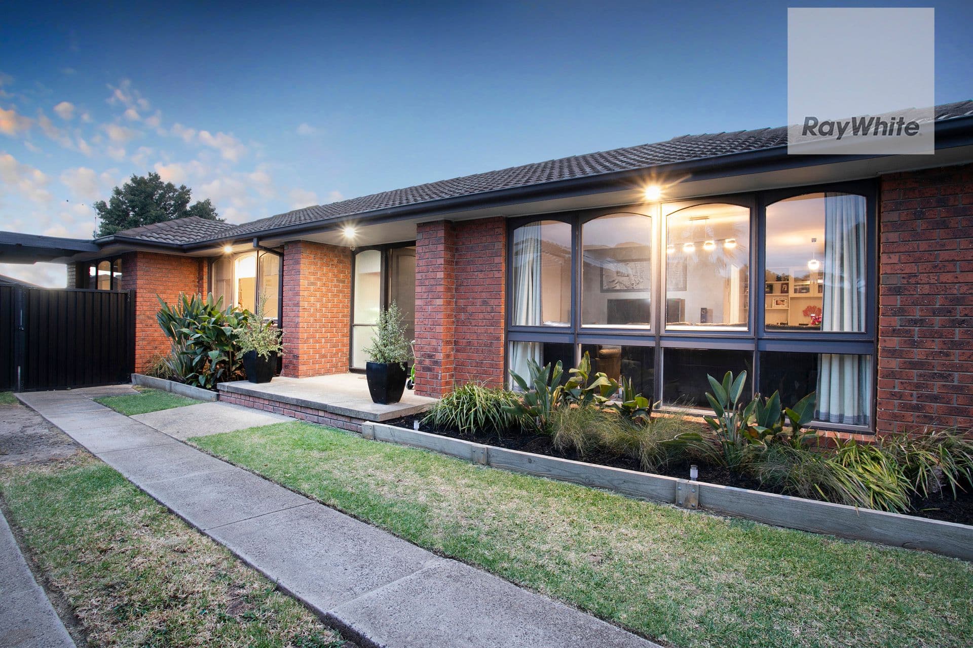 4 Neath Close, Gladstone Park VIC 3043, Gladstone Park - Thumbnail 5