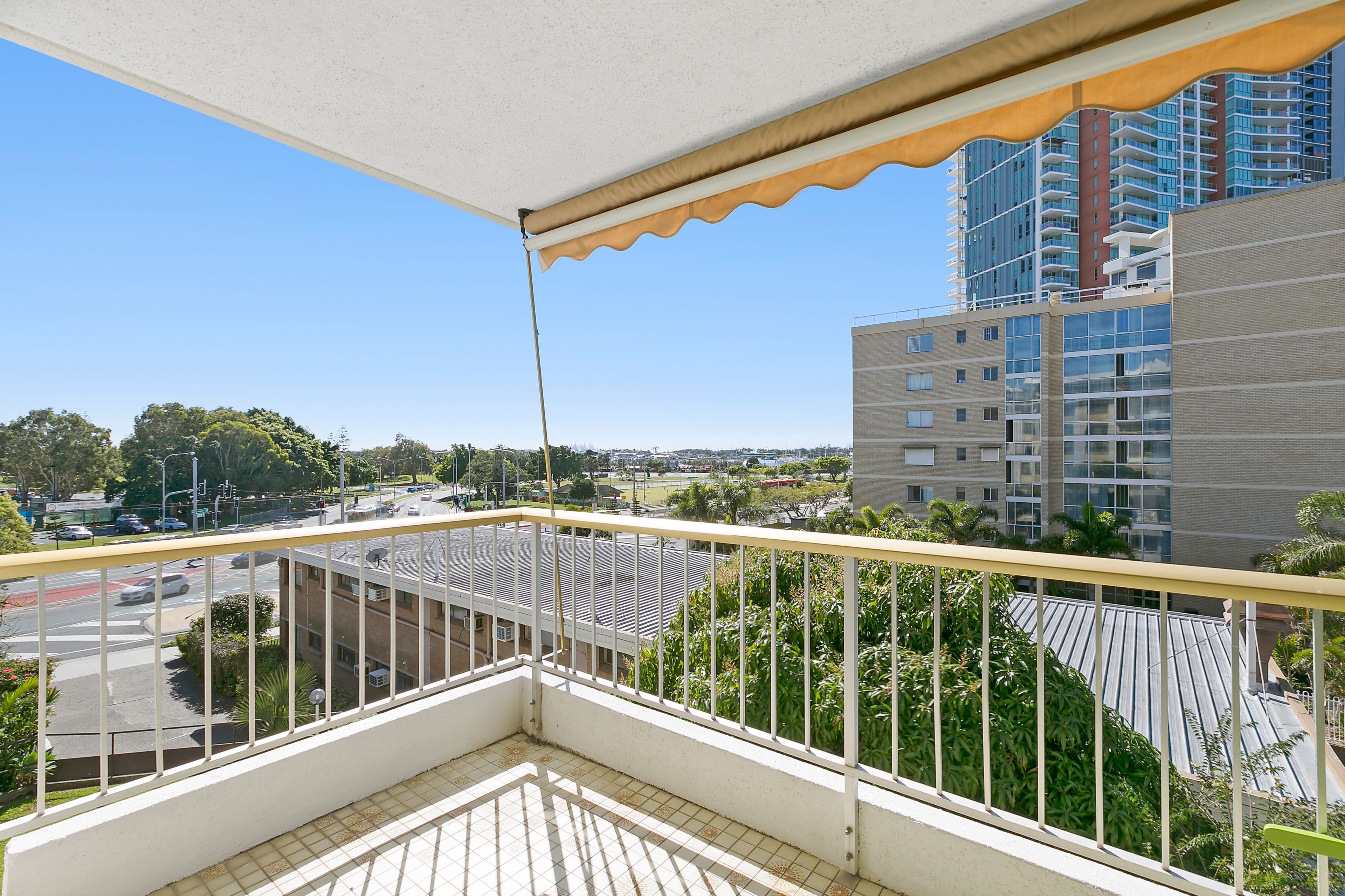 65 Bauer Street, Southport QLD 4215, Southport - Thumbnail 3