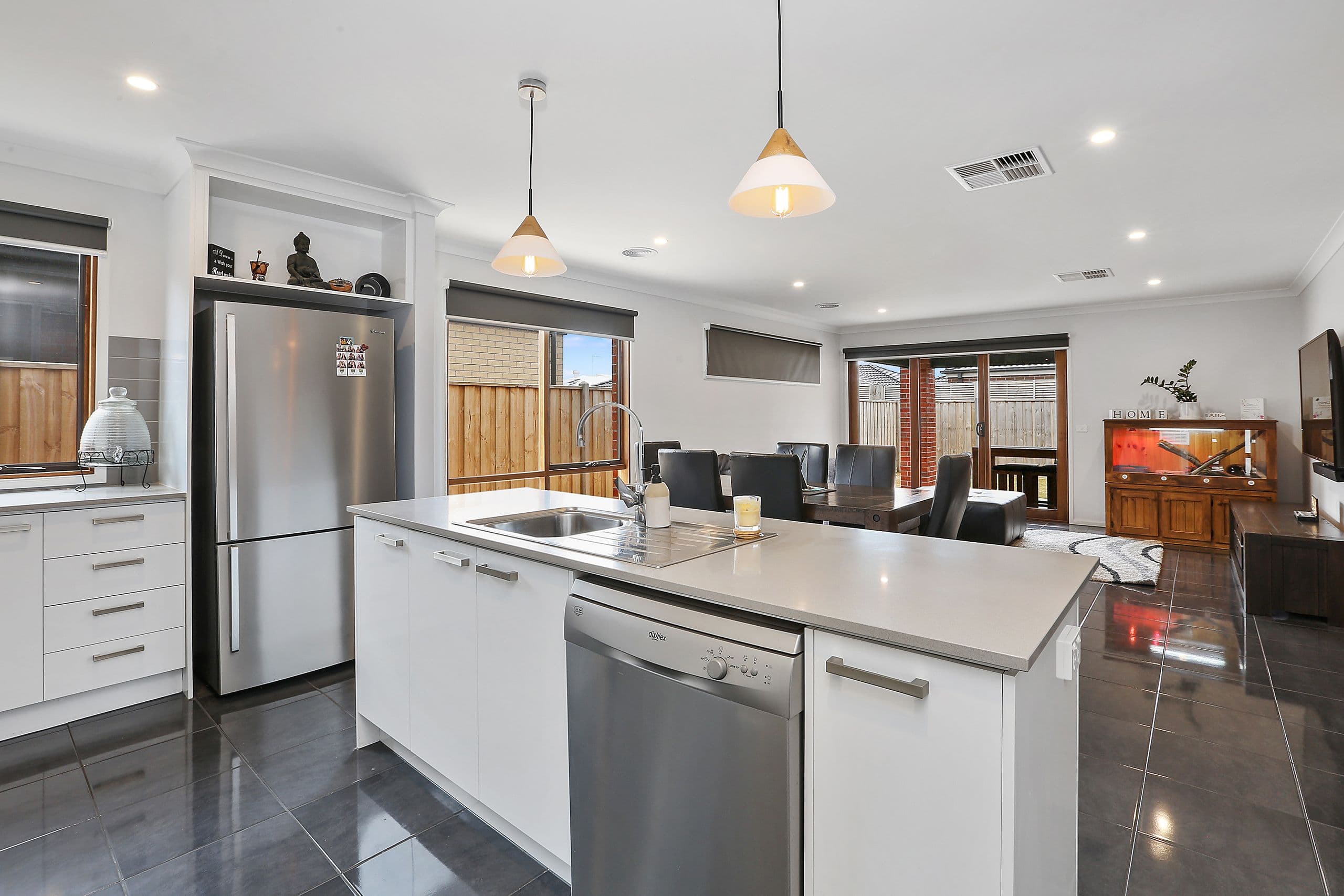 11 Norton Parade, CHARLEMONT VIC 3217, Charlemont - Thumbnail 5