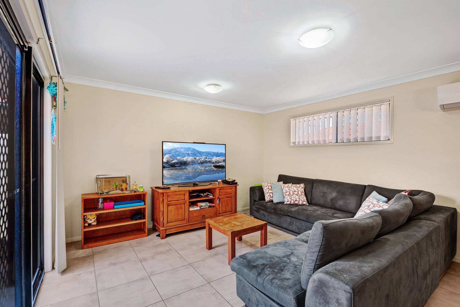 41 Leichhardt Avenue, Rothwell QLD 4022, Rothwell - Thumbnail 2
