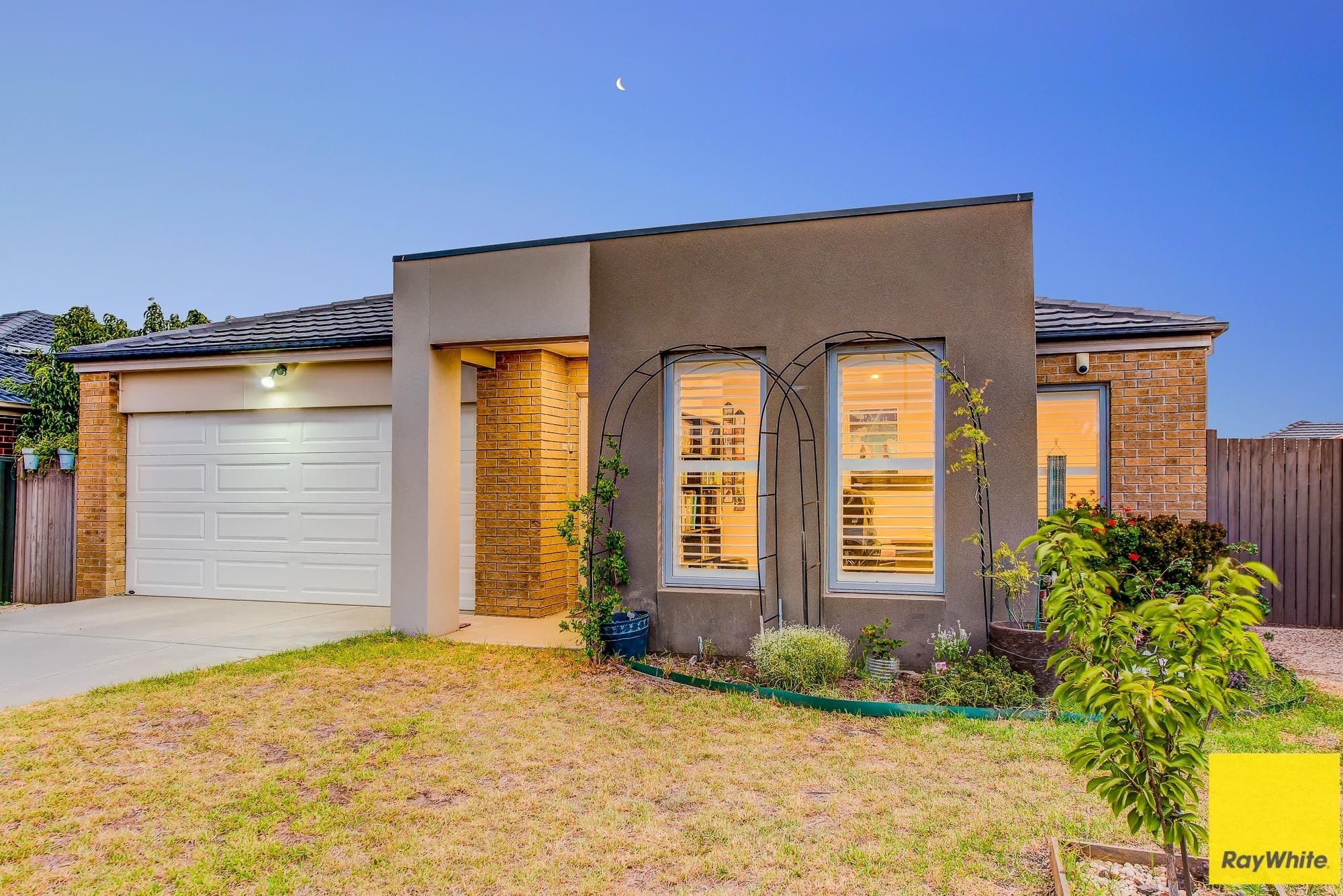 11 Welford Street, Tarneit VIC 3029, Tarneit - Image 1