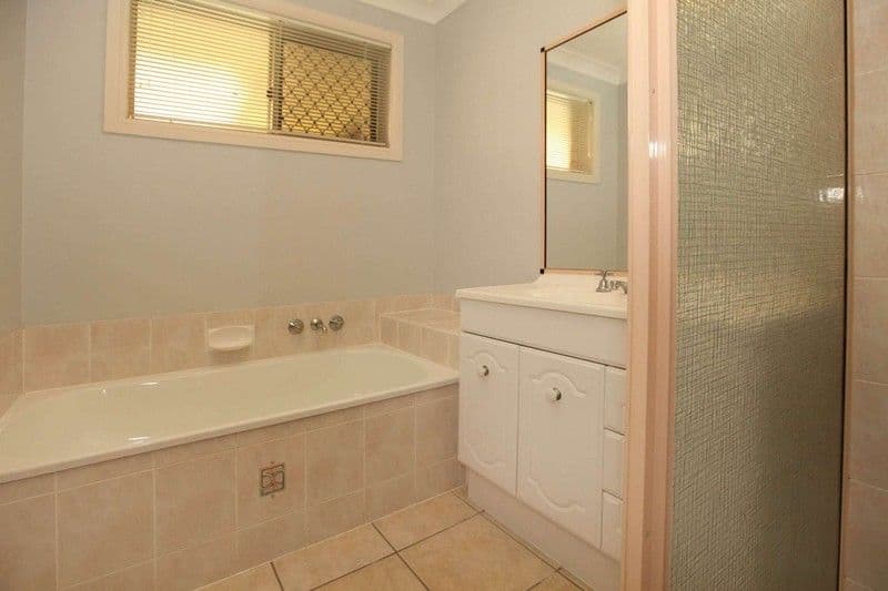 29 Milgate Crescent, KIRWAN QLD 4817, Kirwan - Thumbnail 3