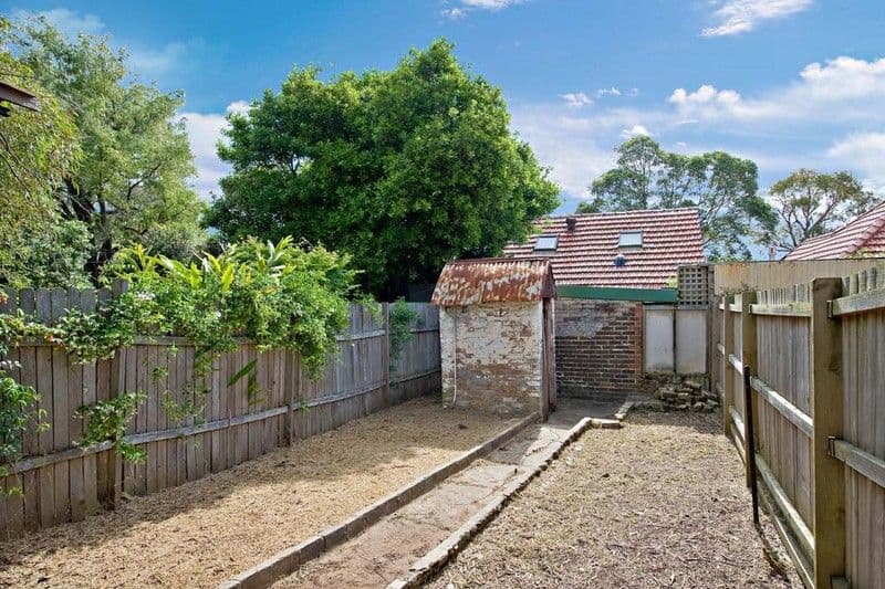 904/101 Marine Parade, Redcliffe, Redcliffe - Thumbnail 2