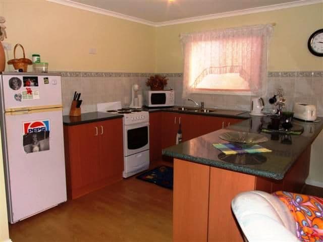 9a Golden Court, SUNSET STRIP VIC 3922, Sunset Strip - Thumbnail 3