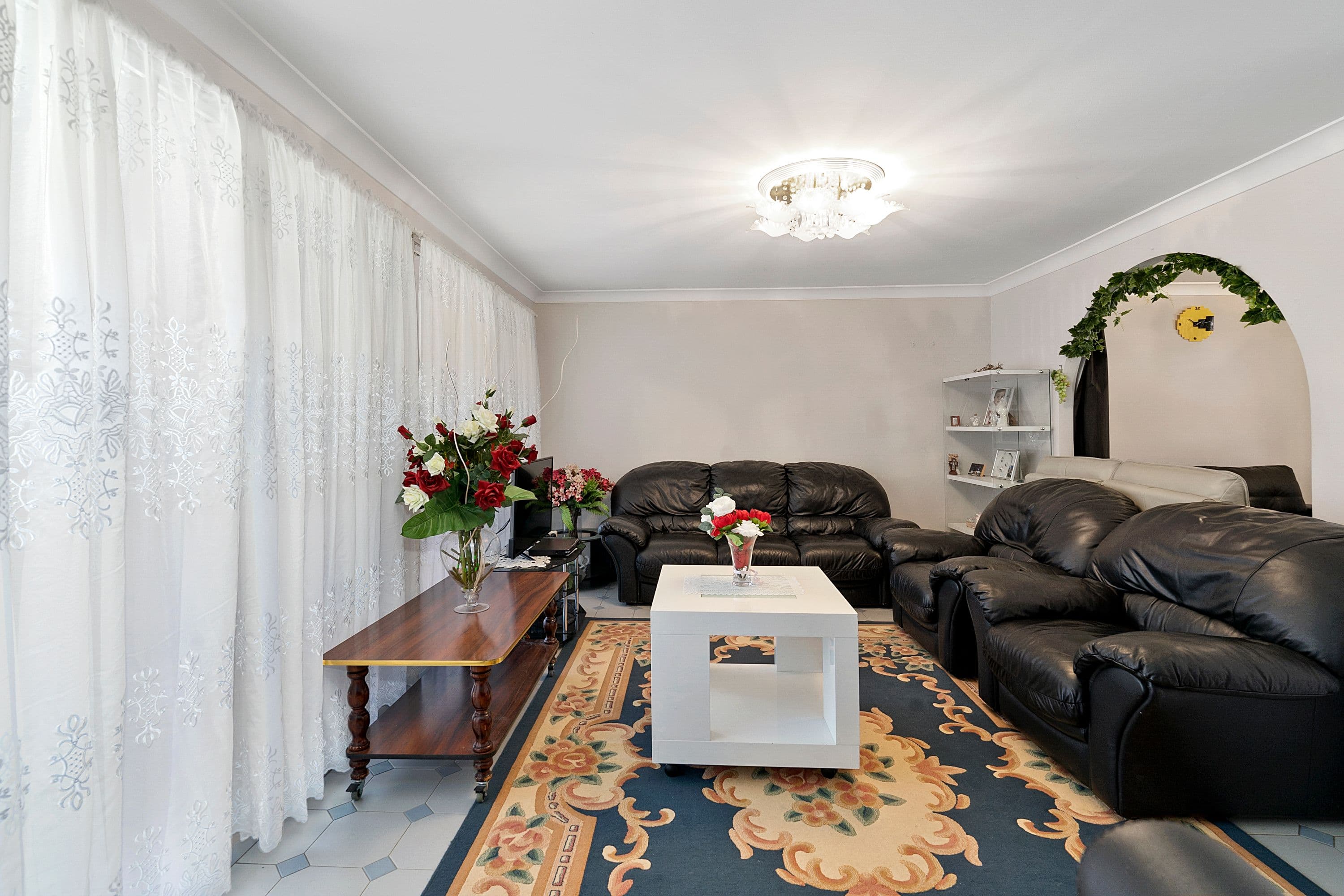 6 Falcon Close, Greenfield Park - Thumbnail 2