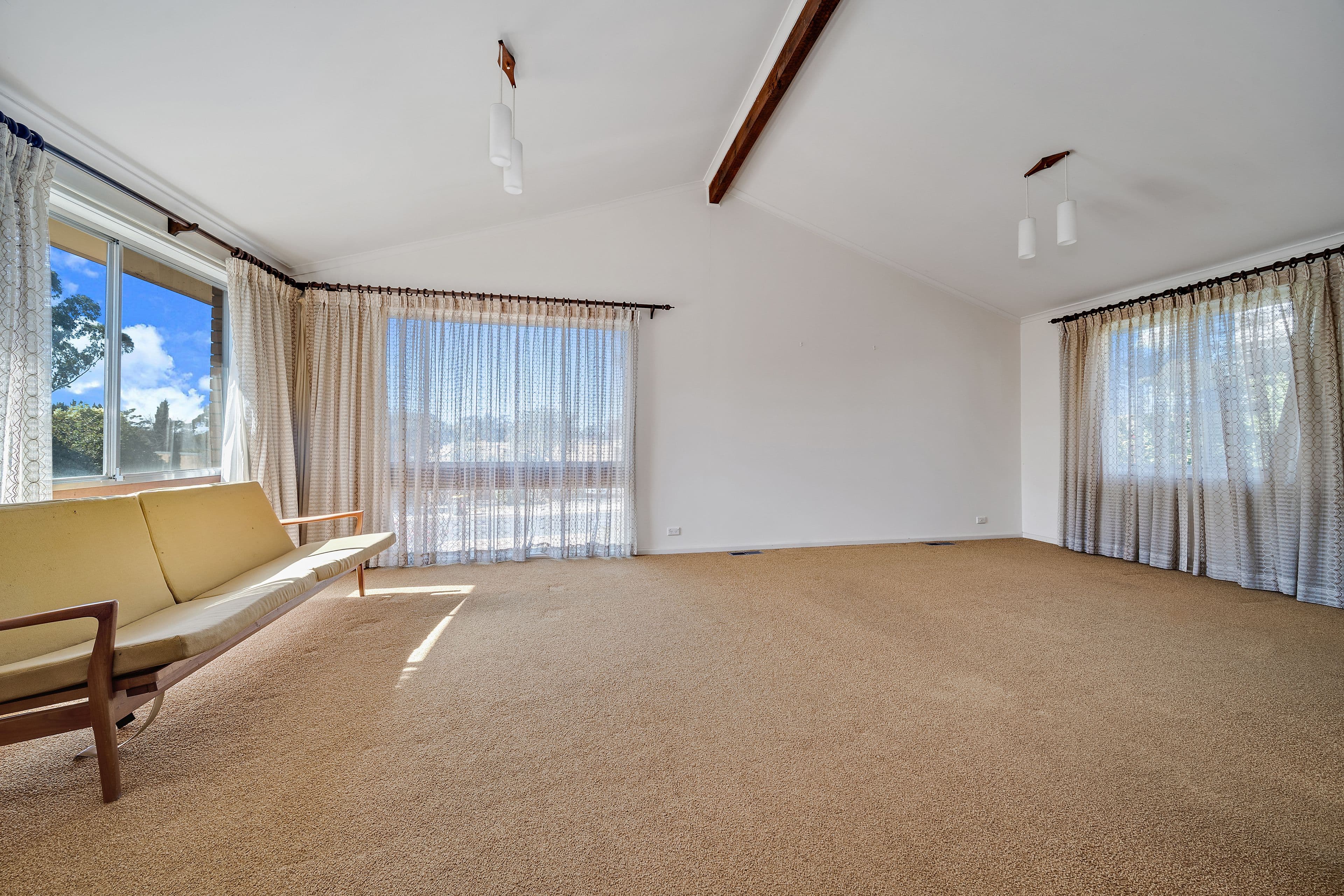 12 Southwell Street, Weetangera ACT 2614, Weetangera - Thumbnail 2