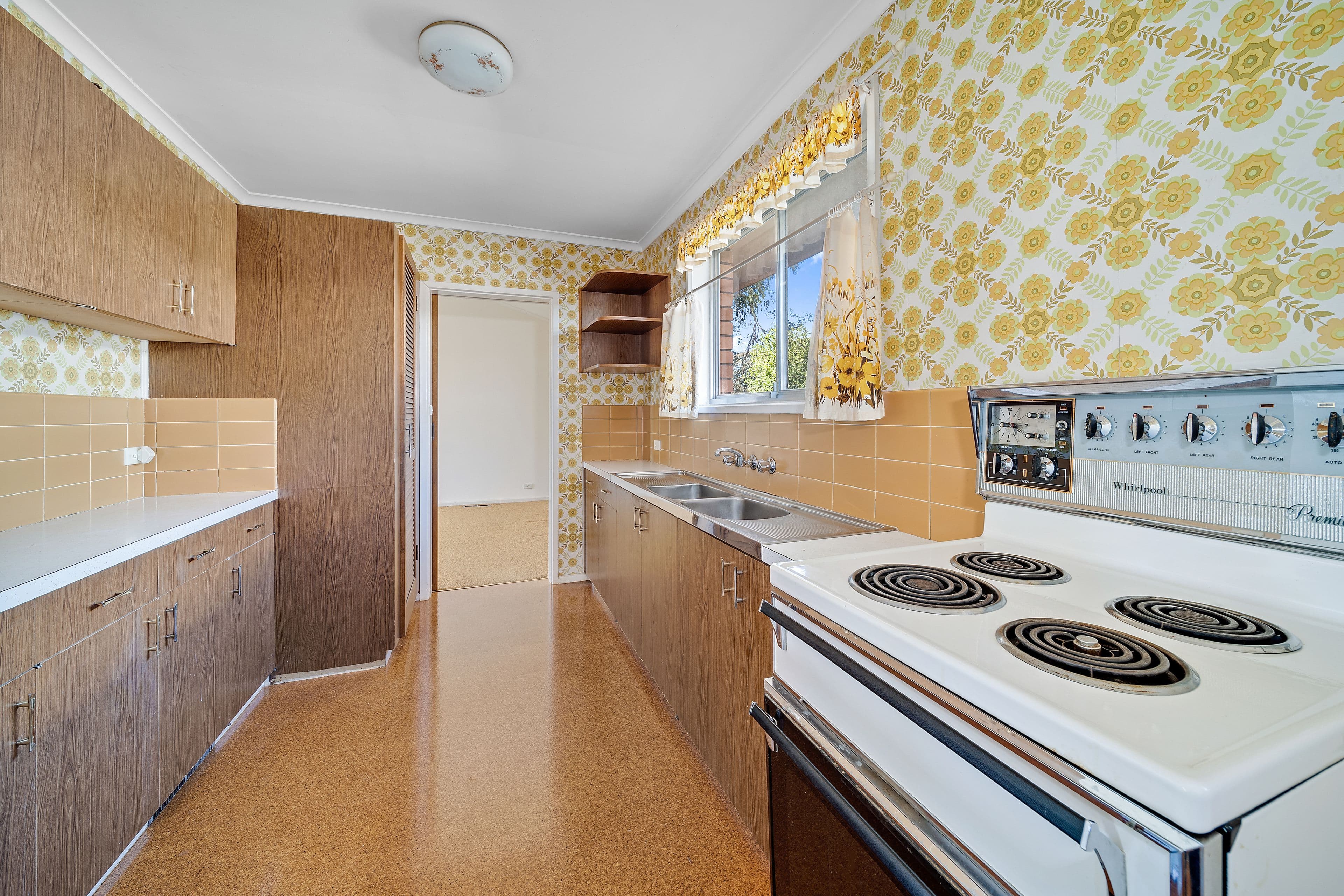 12 Southwell Street, Weetangera ACT 2614, Weetangera - Thumbnail 4