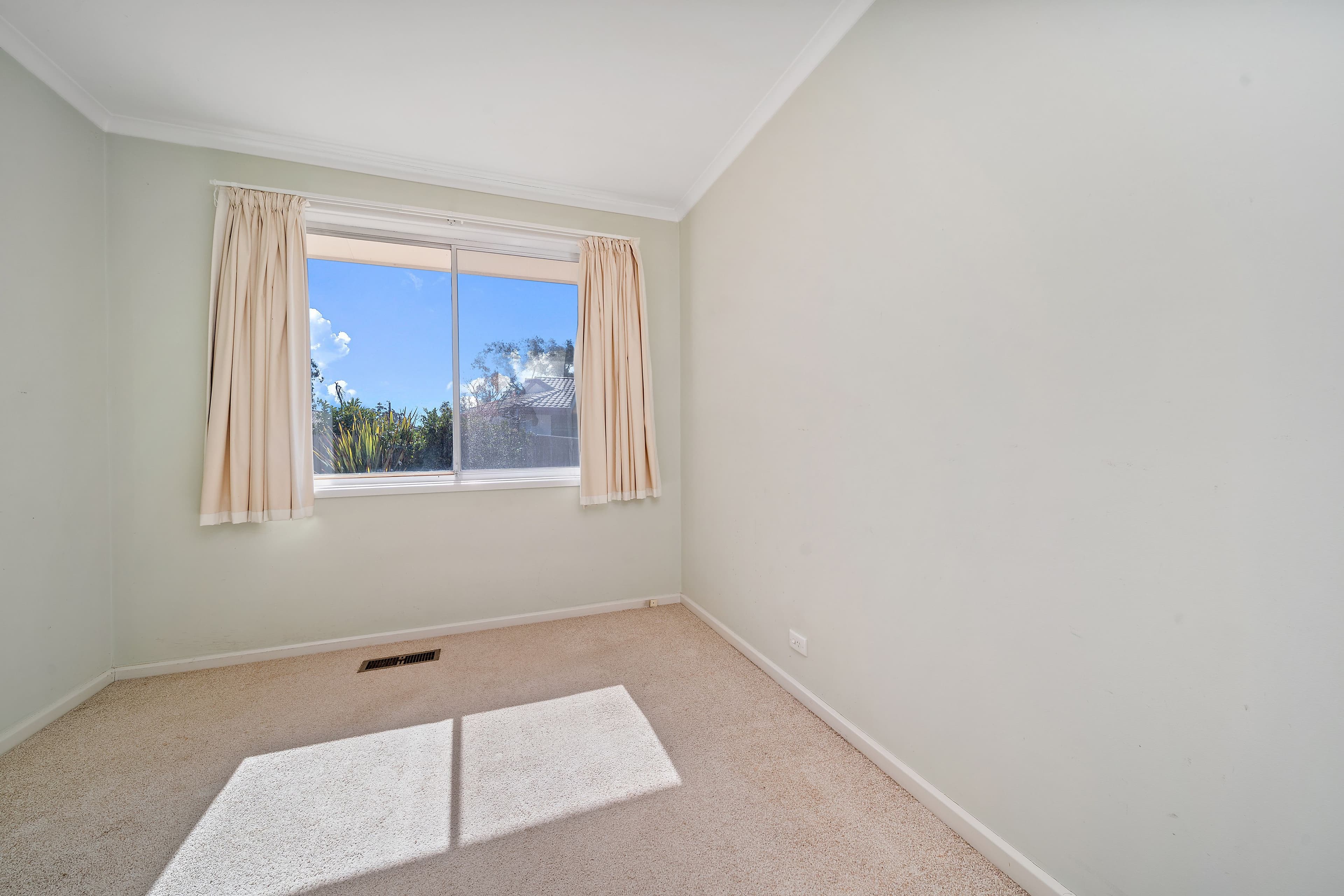 12 Southwell Street, Weetangera ACT 2614, Weetangera - Thumbnail 8