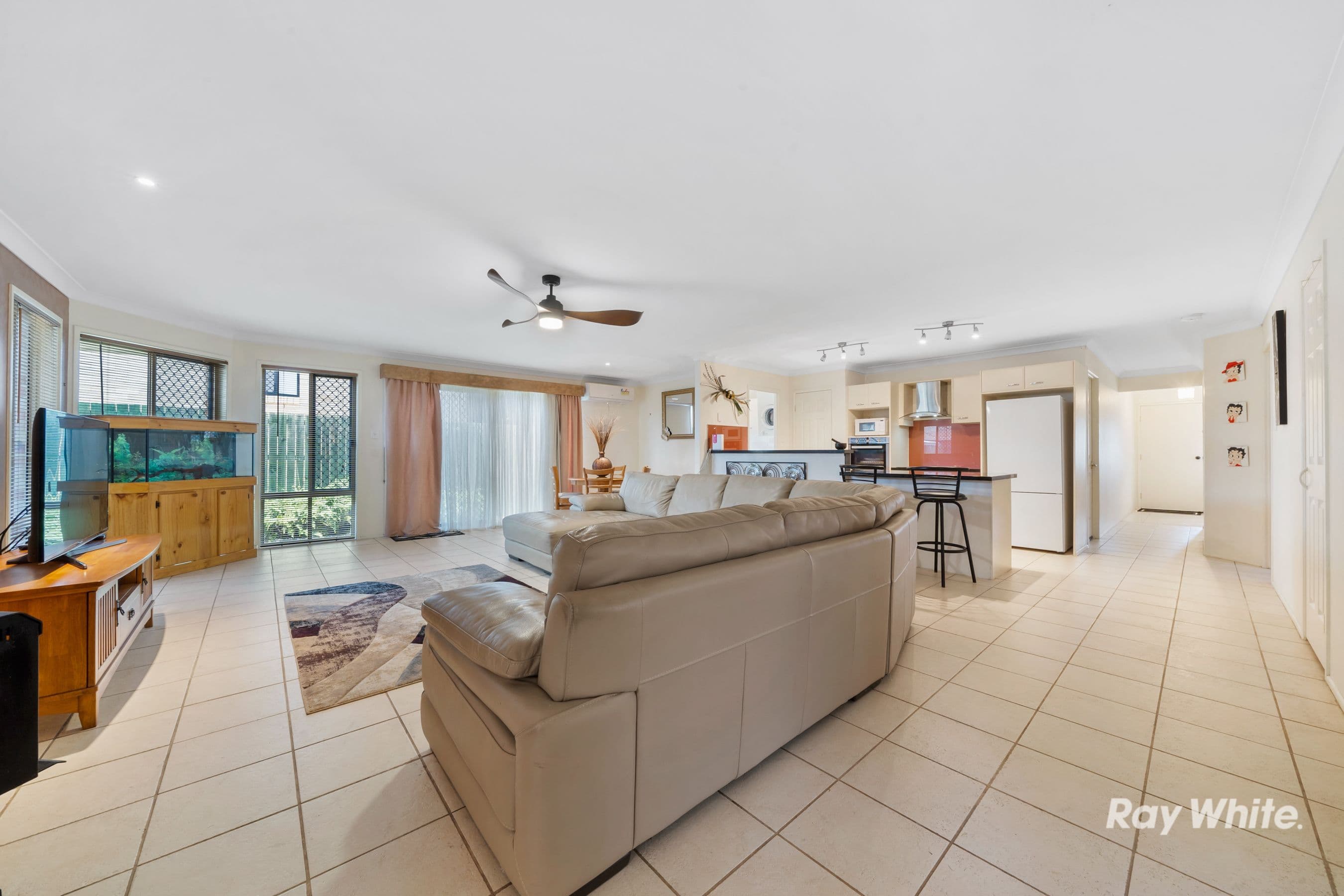 8 Justin Place, Crestmead QLD 4132, Crestmead - Thumbnail 5