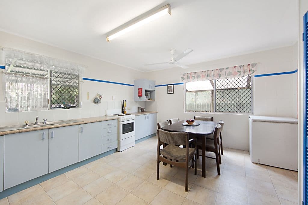 193 Upper Miles Avenue, Kelso QLD 4815, Kelso - Thumbnail 4