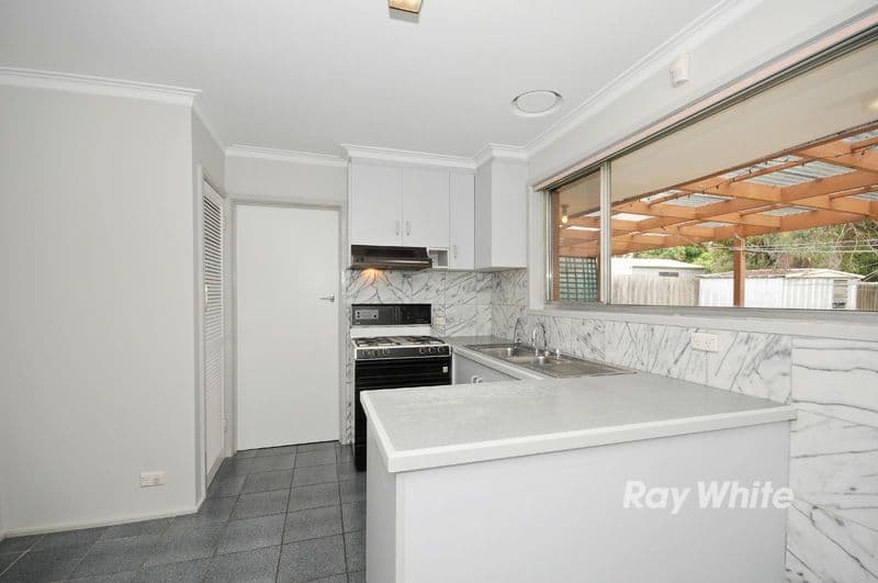 9 Hadlow Drive, WANTIRNA VIC 3152, Wantirna - Thumbnail 3