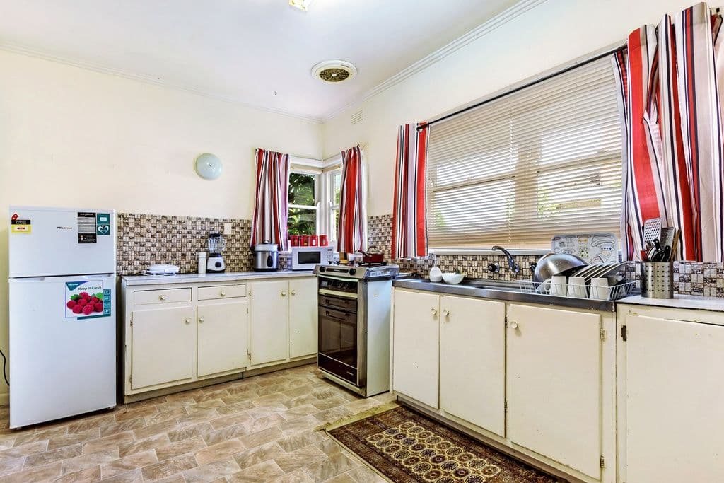 40 Mccubbin Street, BURWOOD VIC 3125, Burwood - Thumbnail 5