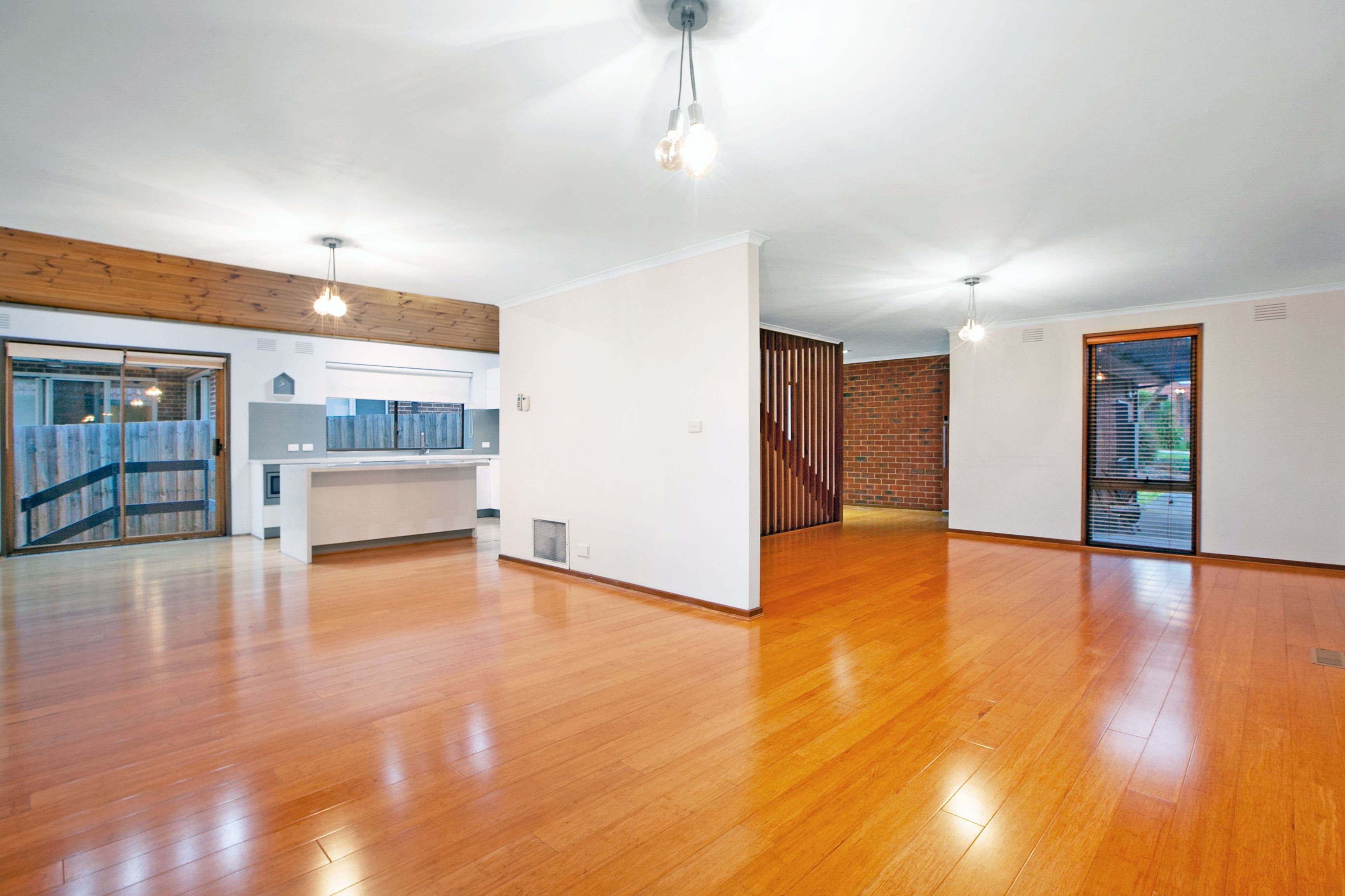 39 Manoel Avenue, Reservoir VIC 3073, Reservoir - Thumbnail 4