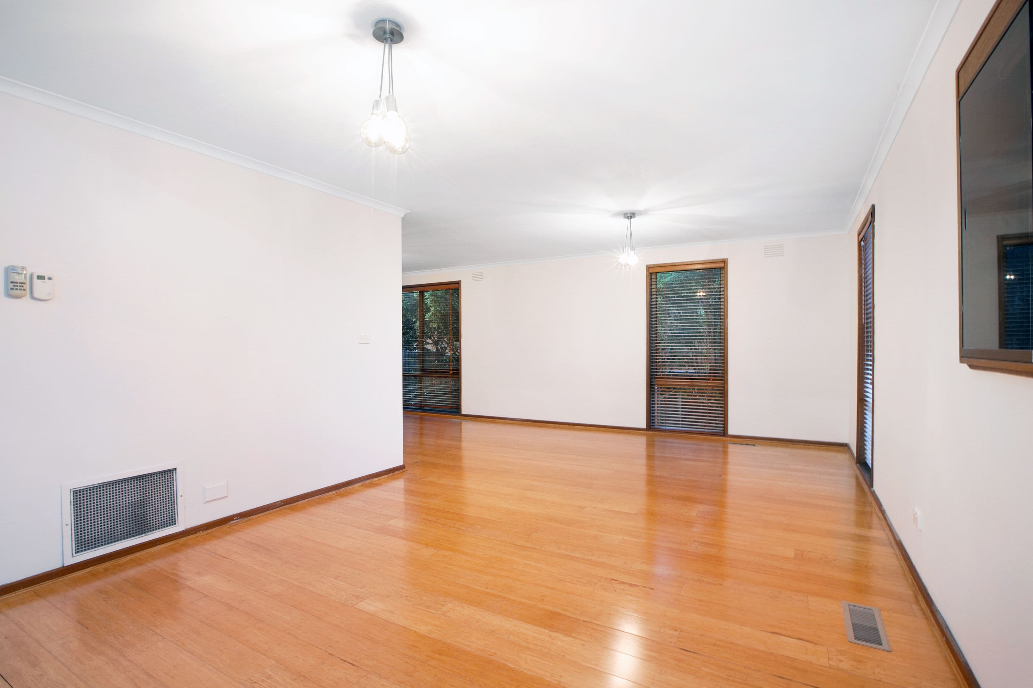 39 Manoel Avenue, Reservoir VIC 3073, Reservoir - Thumbnail 5