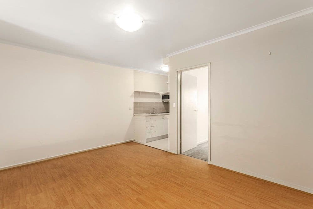 6 Garnet Street, Brunswick VIC 3056, Brunswick - Thumbnail 4