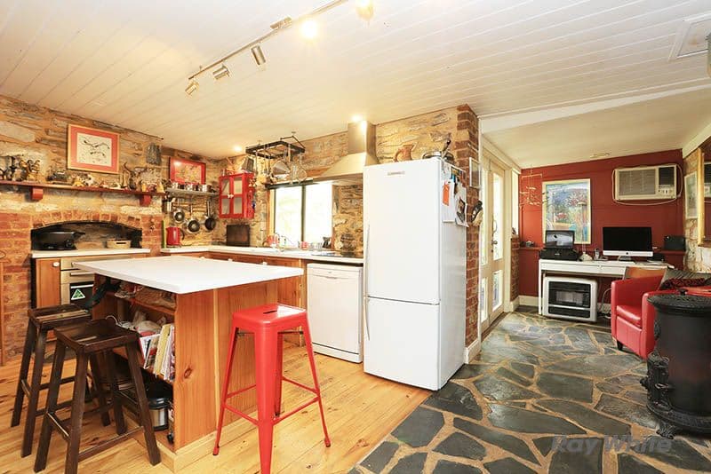 4 Bridge East Street, Burra SA 5417, Burra - Thumbnail 2