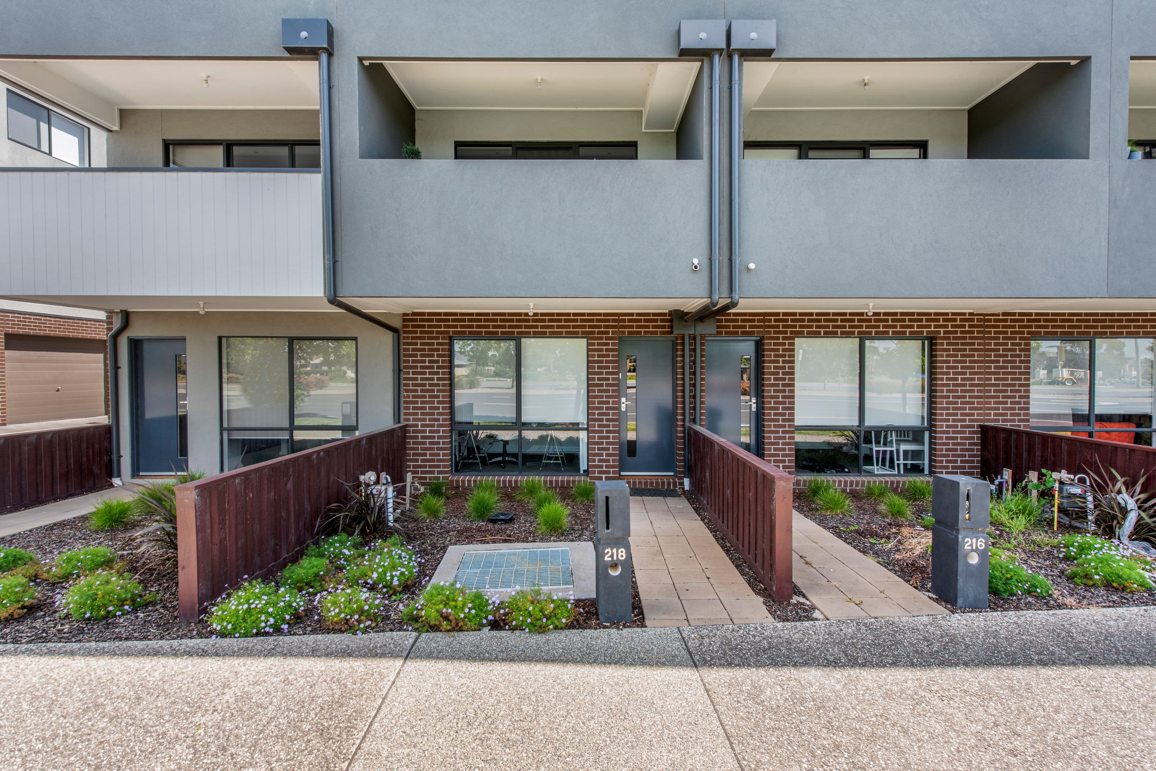 218 Henry Road, Pakenham VIC 3810, Pakenham - Thumbnail 2