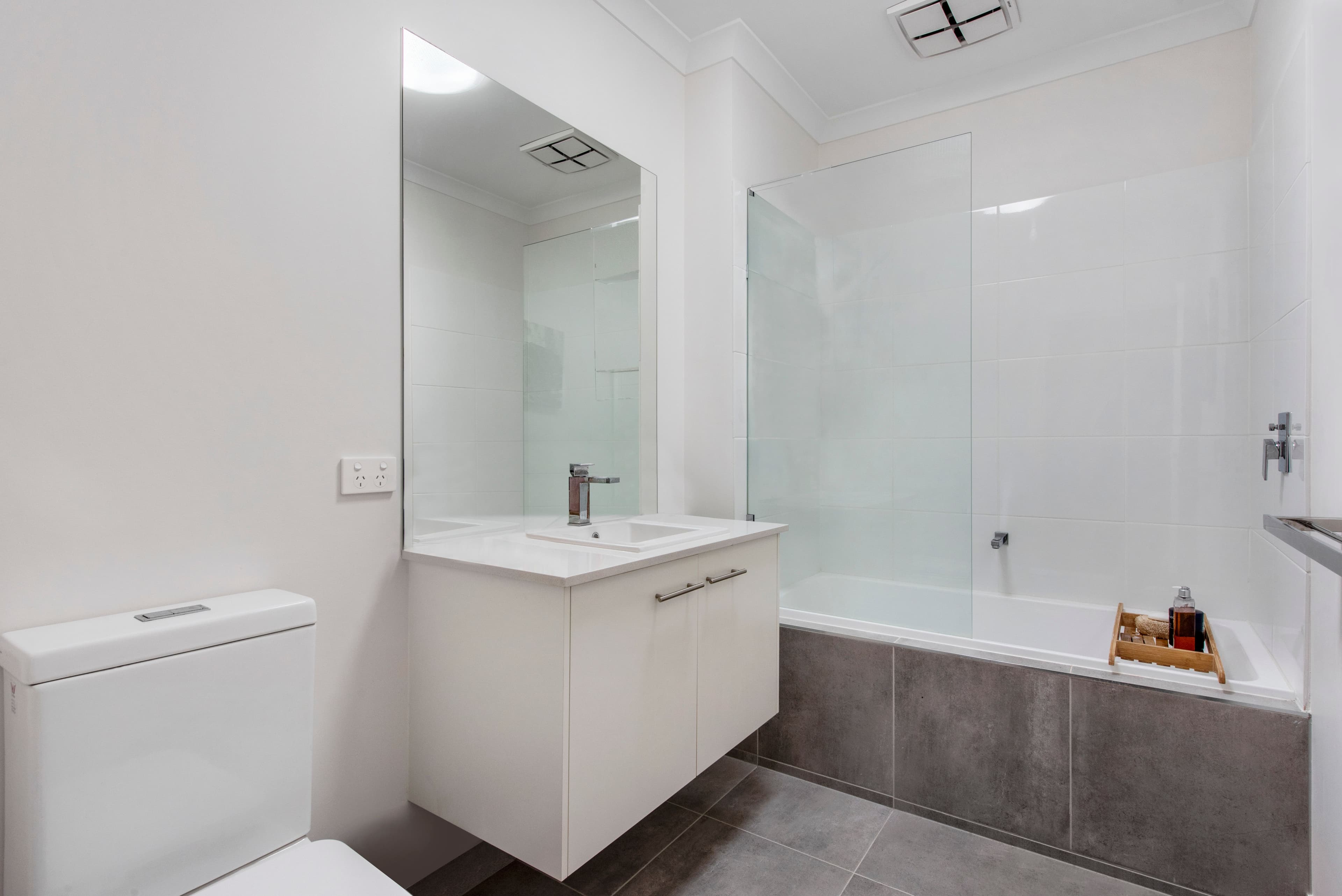 218 Henry Road, Pakenham VIC 3810, Pakenham - Thumbnail 8