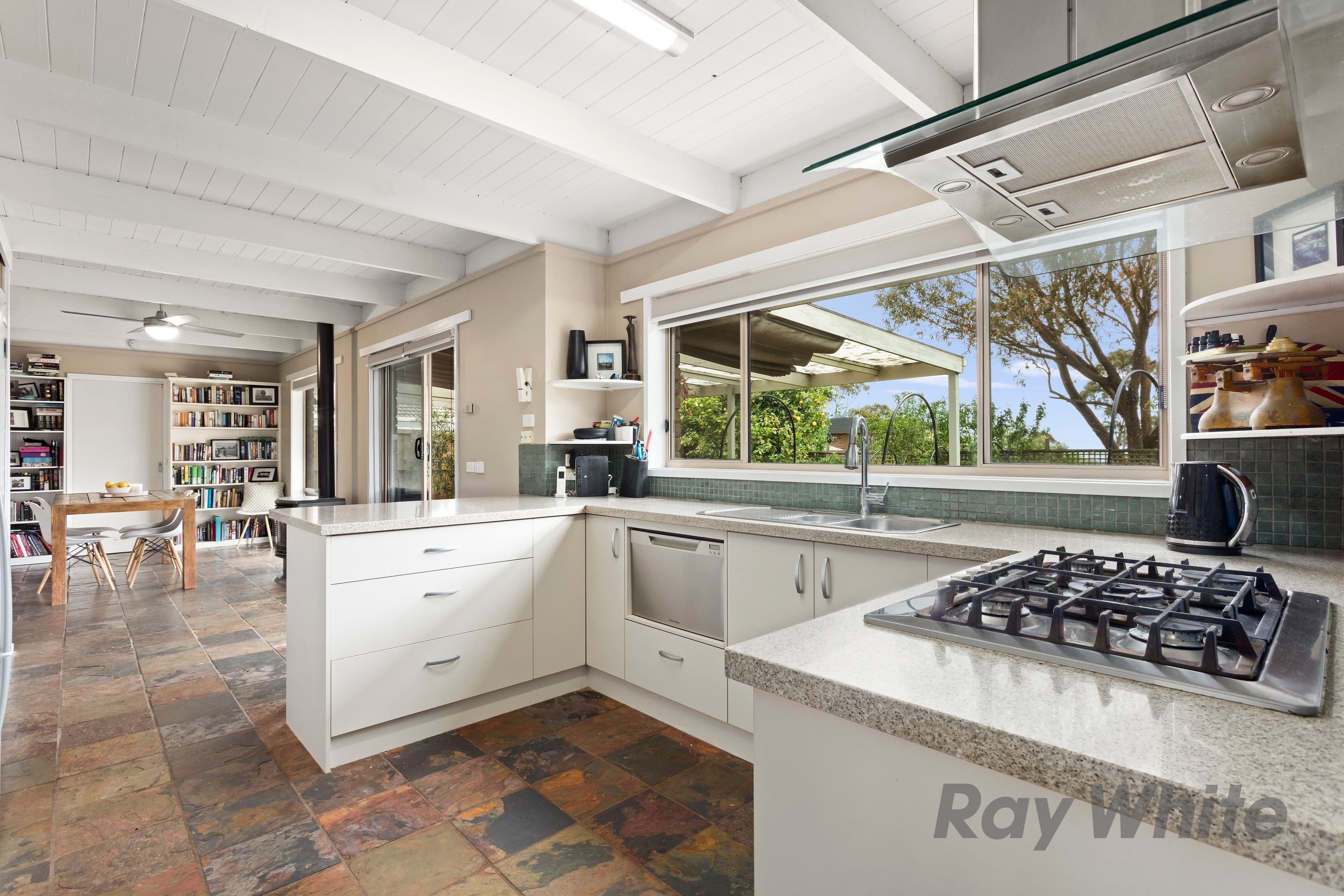 3 Maraboora Avenue, Clifton Springs VIC 3222, Clifton Springs - Thumbnail 3