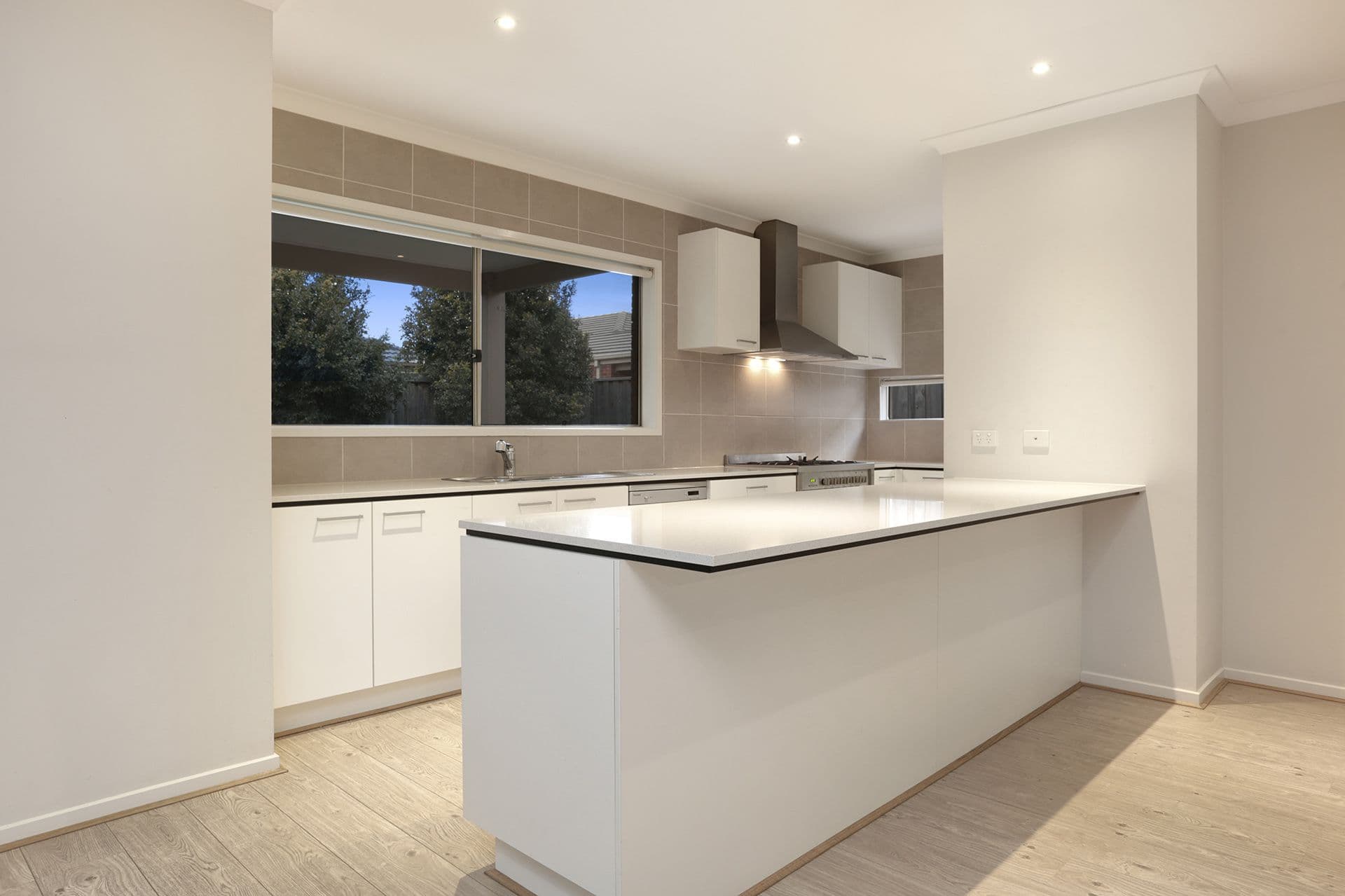 51 Kingsford Drive, Point Cook VIC 3030, Point Cook - Thumbnail 4