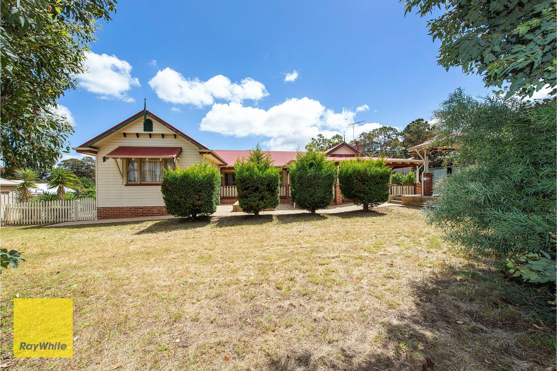 10 Lyndhurst Road, Kalamunda WA 6076, Kalamunda - Image 1
