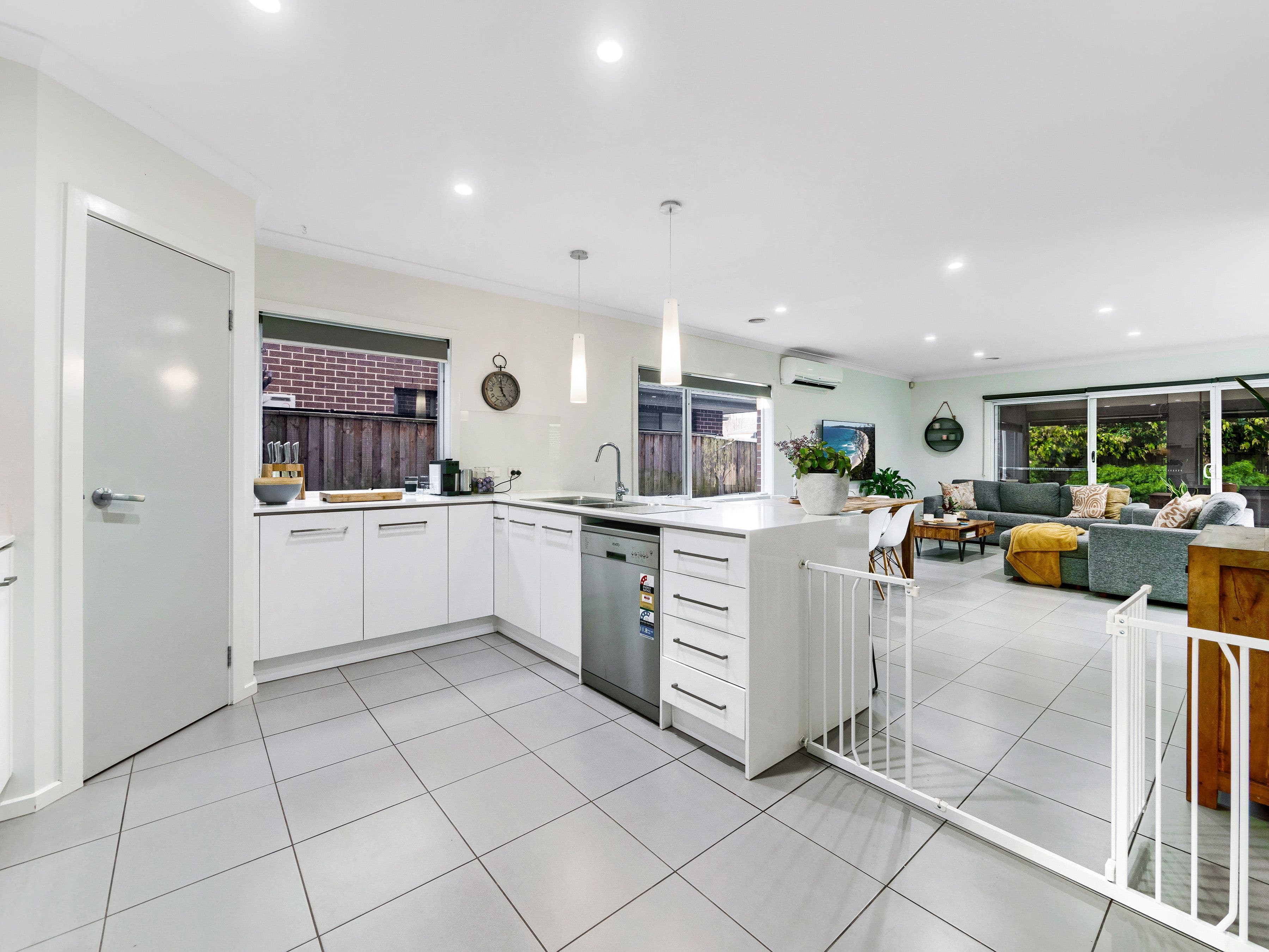 5 Clovelly Way, Officer VIC 3809, Officer - Thumbnail 6