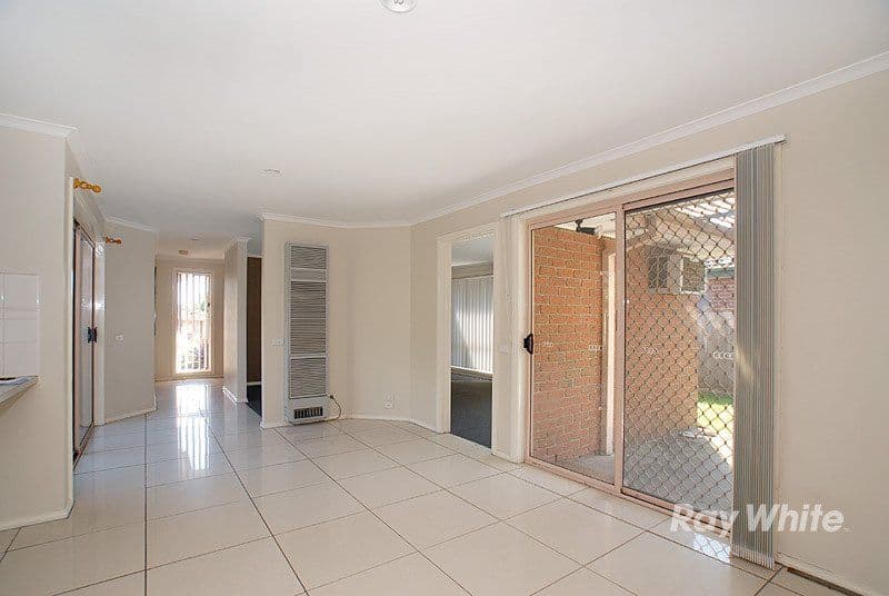 6 Maureen Close, CRANBOURNE VIC 3977, Cranbourne West - Thumbnail 3