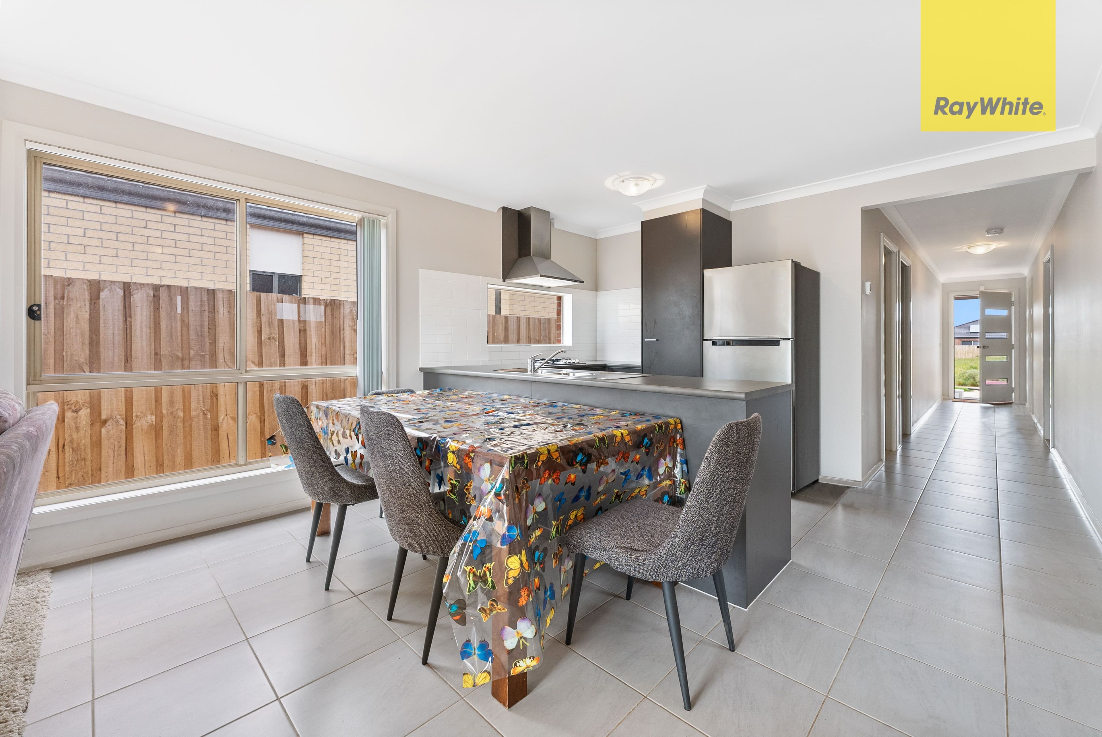 14 Clauscen Avenue, WEIR VIEWS VIC 3338, Weir Views - Thumbnail 3