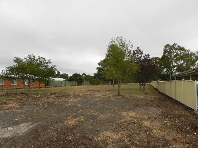 Lot 11 Perham Street, PITTSWORTH QLD 4356, Pittsworth - Thumbnail 2