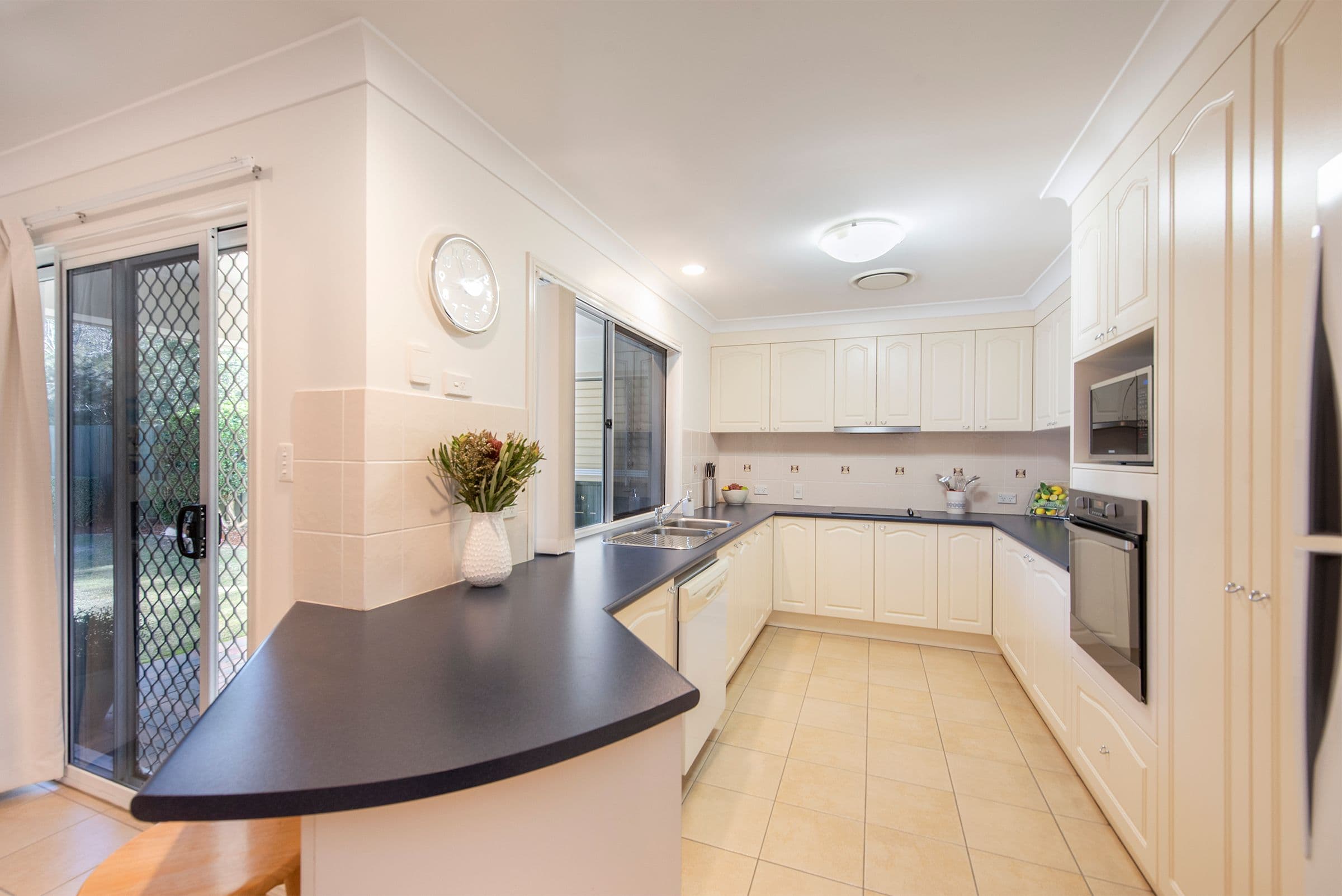 38 Kane Crescent, Mansfield QLD 4122, Mansfield - Thumbnail 2