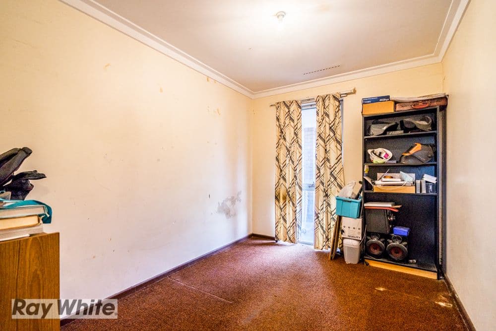 12 Colne Way, Girrawheen WA 6064, Girrawheen - Thumbnail 4