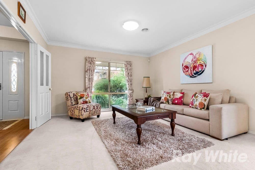 15 Avondale Grove, Mount Waverley VIC 3149, Mount Waverley - Thumbnail 2