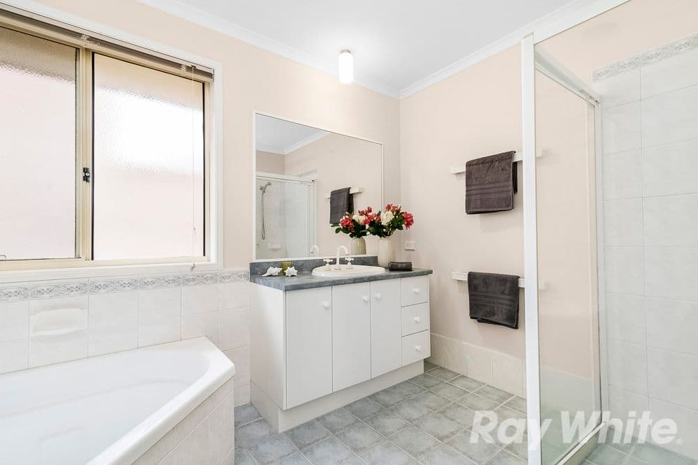 15 Avondale Grove, Mount Waverley VIC 3149, Mount Waverley - Thumbnail 7