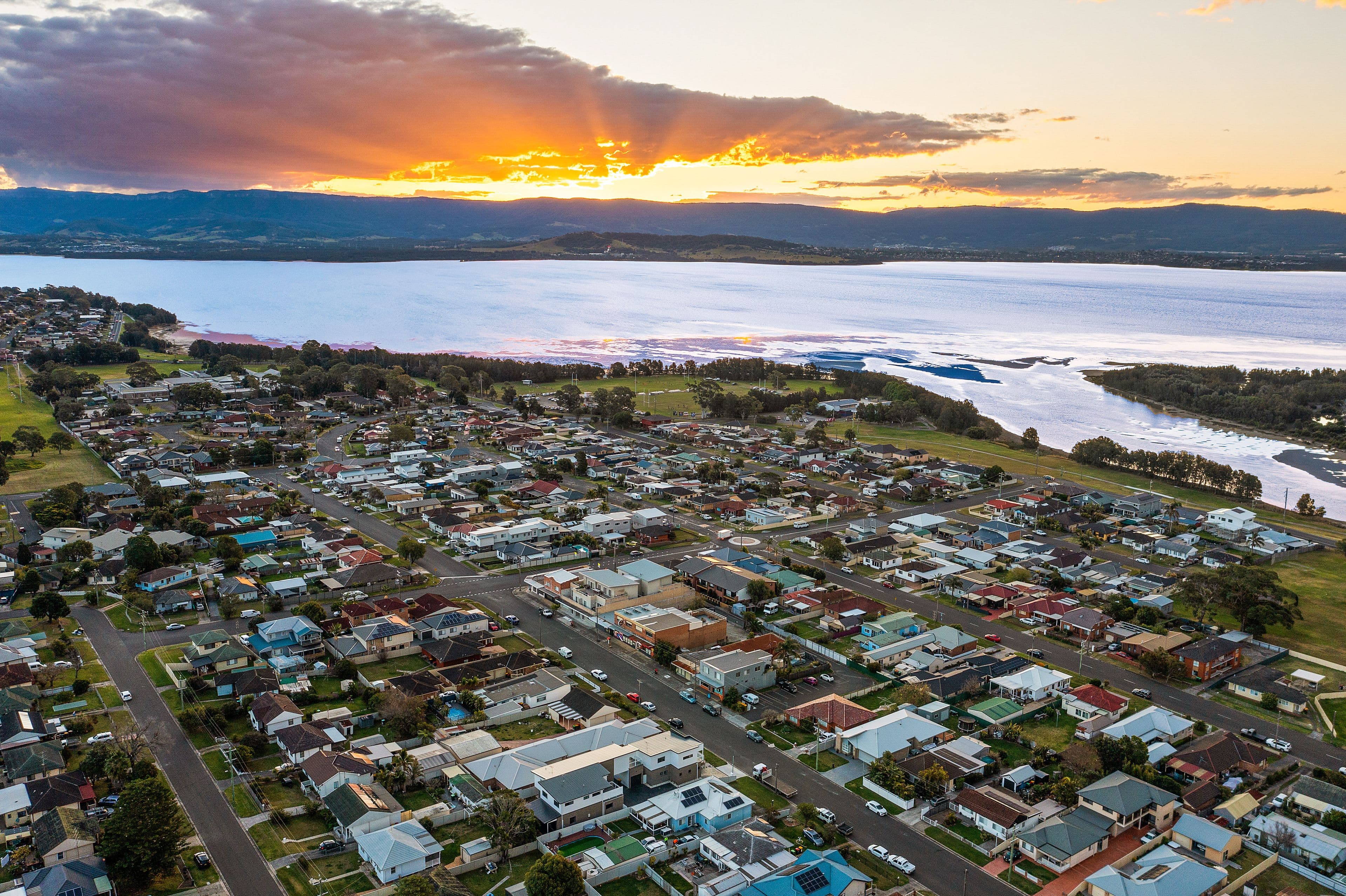 87 Addison Avenue, Lake Illawarra NSW 2528, Lake Illawarra - Image 1