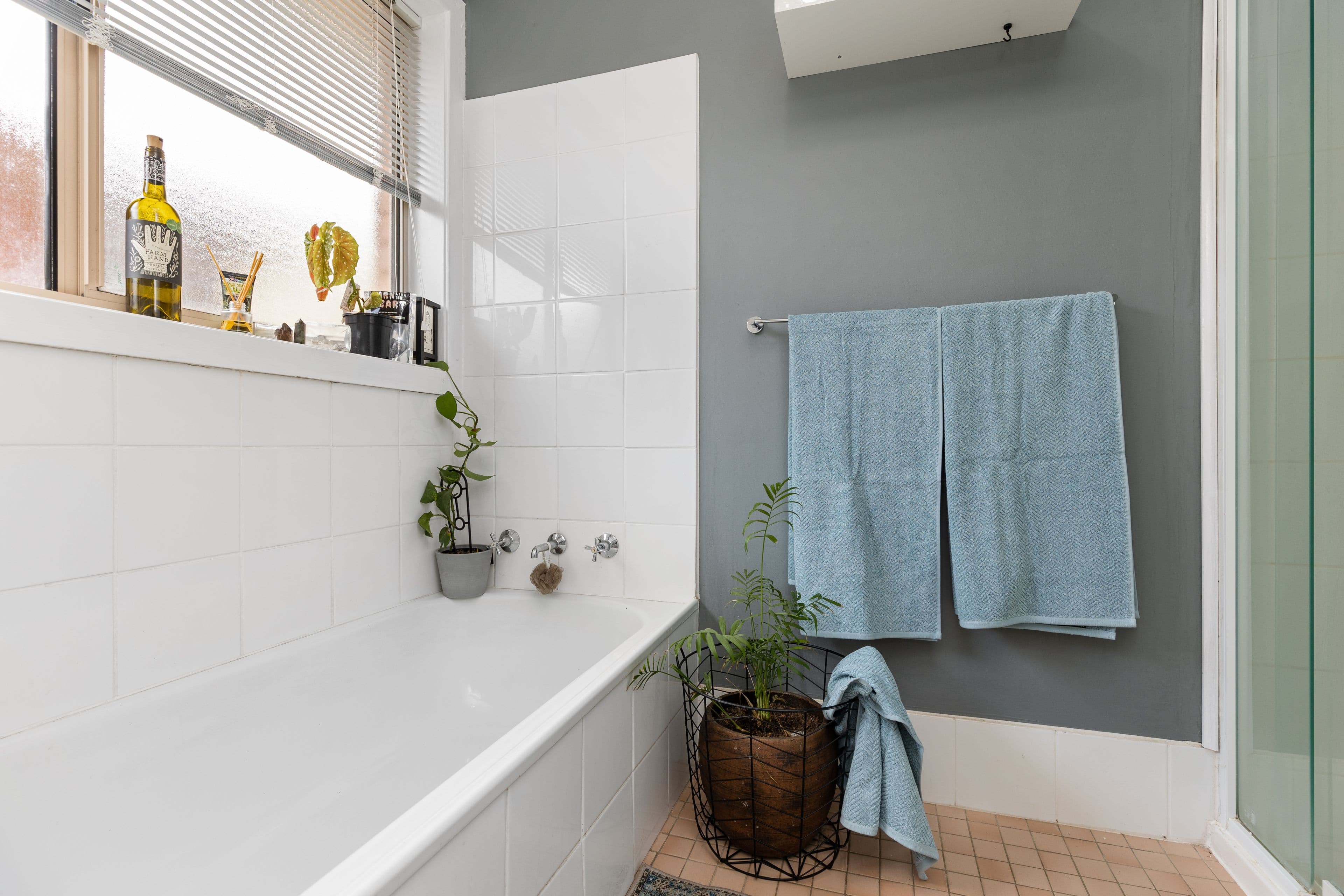 64 Balleroo Crescent, Glenfield Park NSW 2650, Glenfield Park - Thumbnail 7