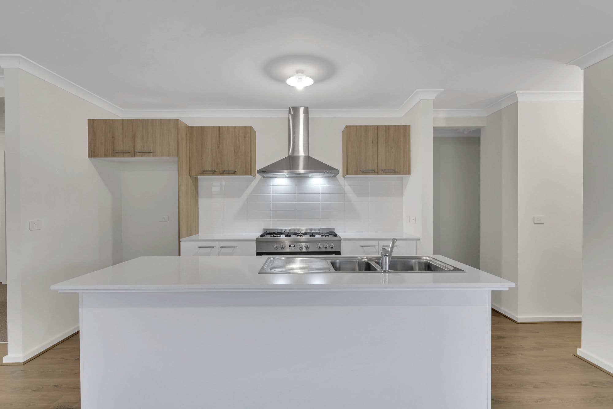 16 Colmar Street, Lara VIC 3212, Lara - Thumbnail 2