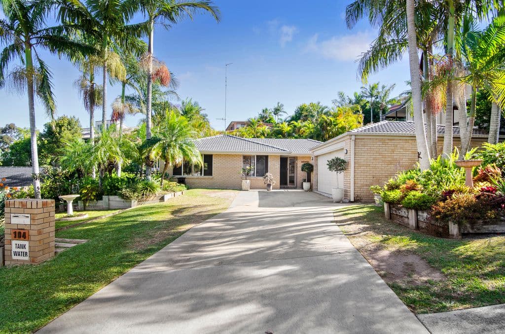 104 K P McGrath Drive, ELANORA QLD 4221, Elanora - Image 1